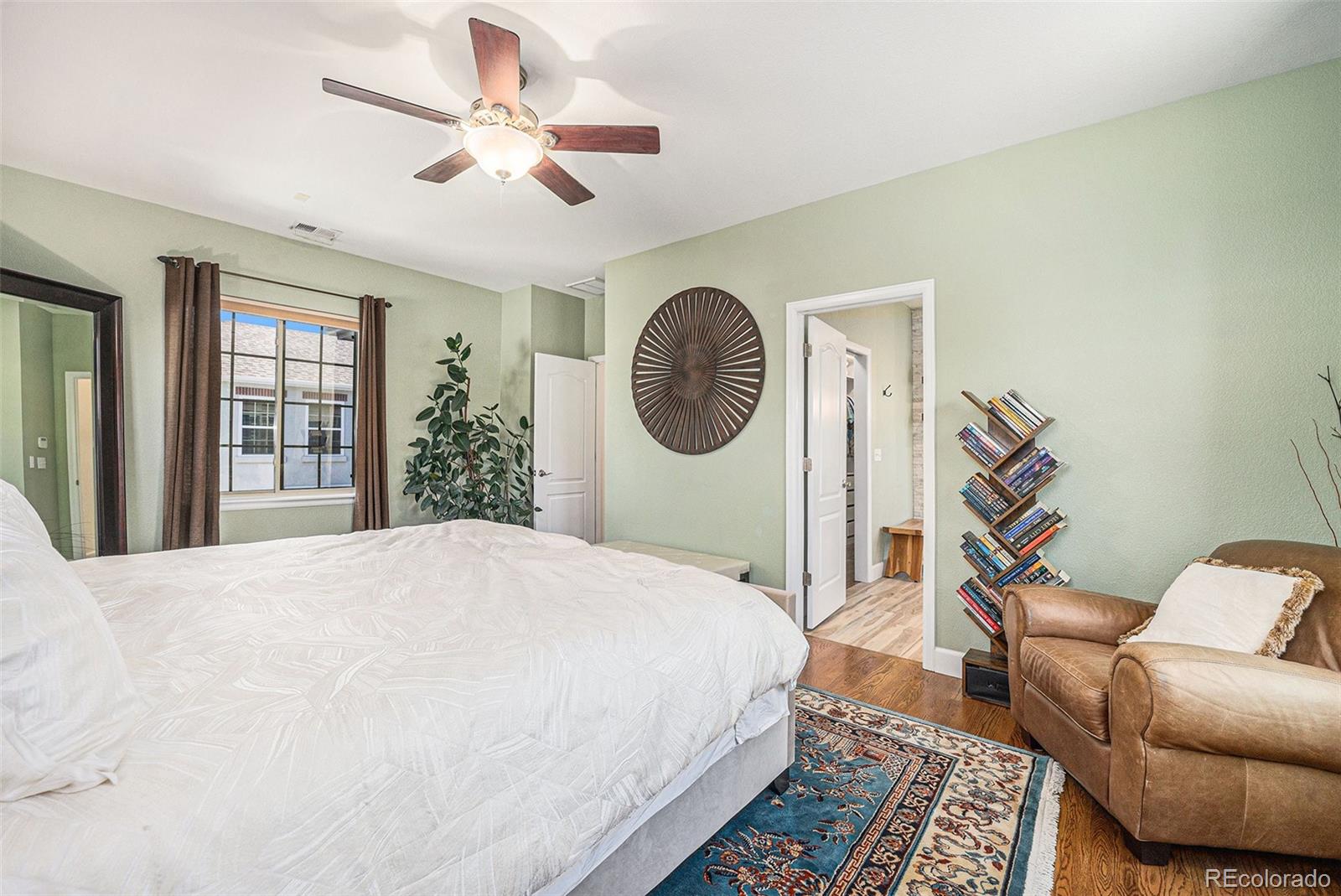 MLS Image #16 for 3357  akron court,denver, Colorado
