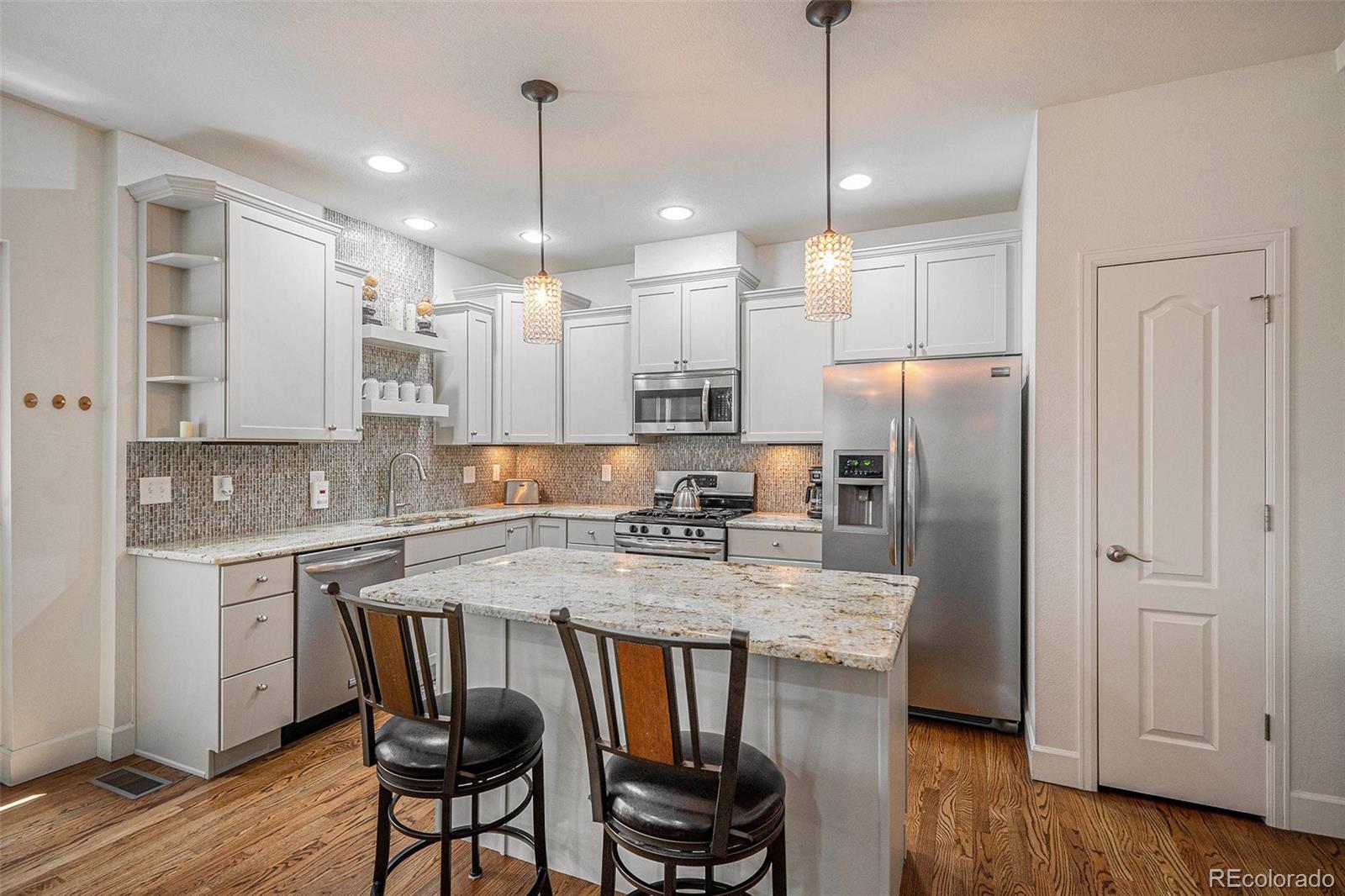MLS Image #36 for 3357  akron court,denver, Colorado