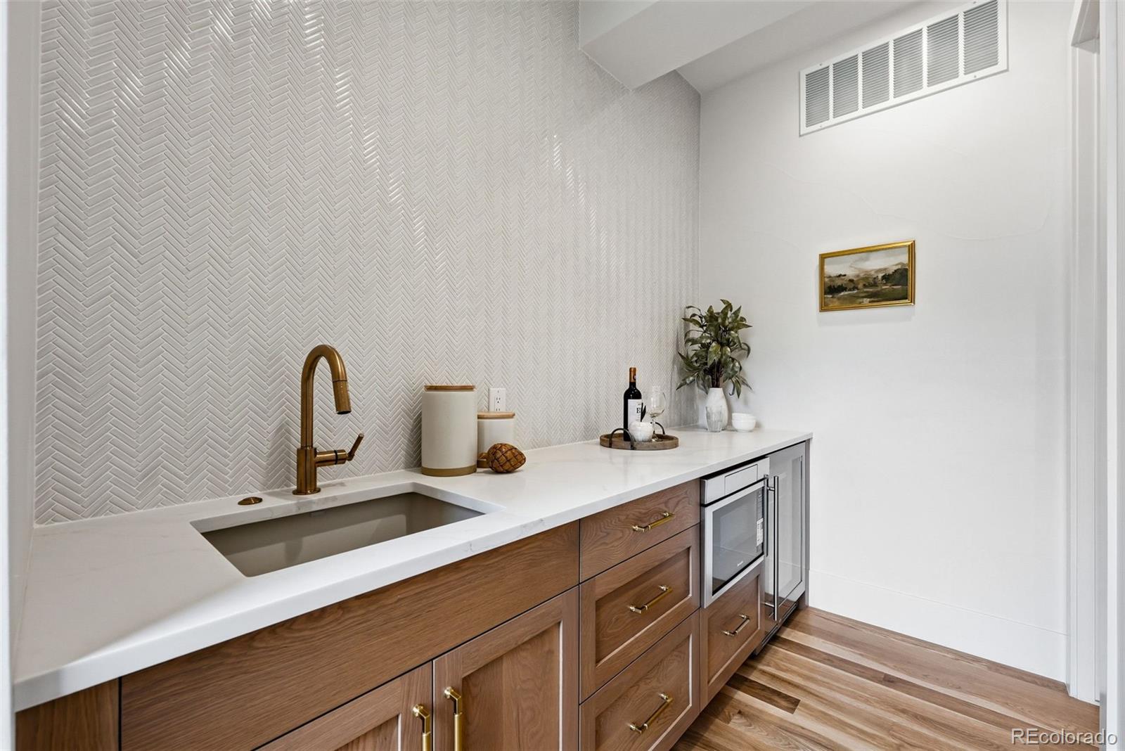 MLS Image #10 for 7012 e 4th avenue,denver, Colorado