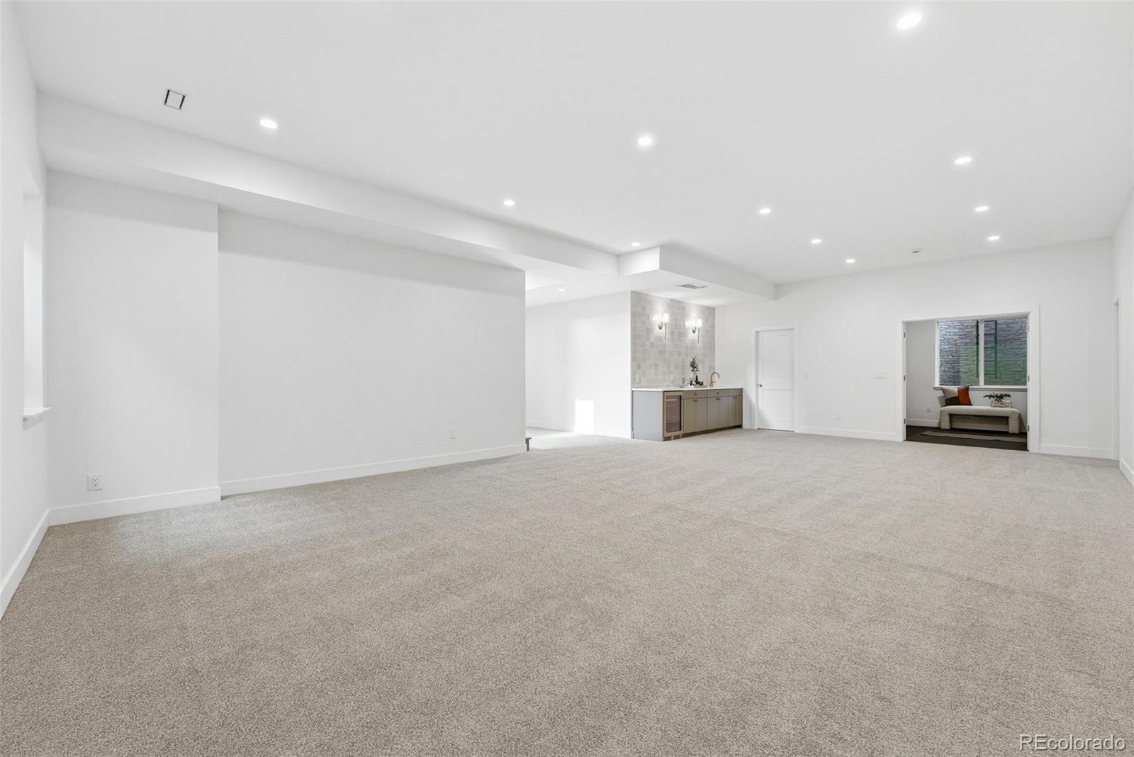 MLS Image #23 for 7012 e 4th avenue,denver, Colorado