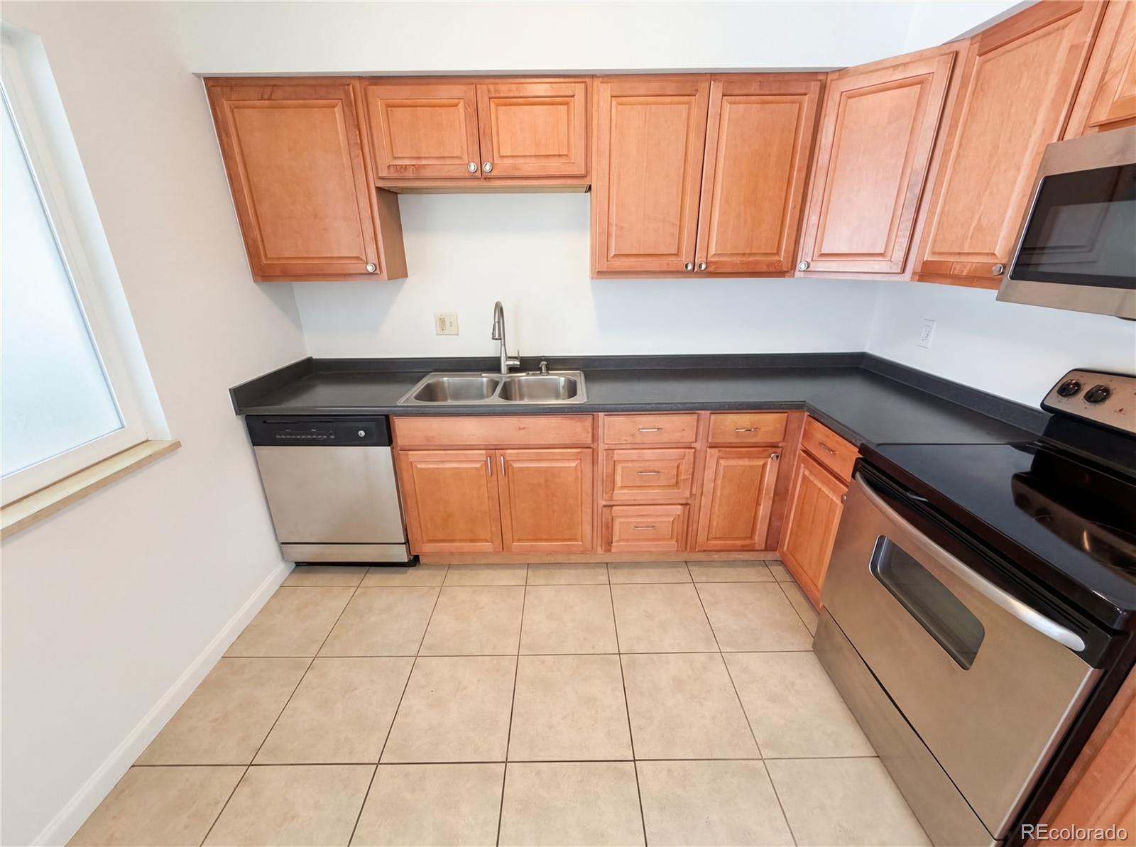 MLS Image #1 for 1587 s salem circle,aurora, Colorado