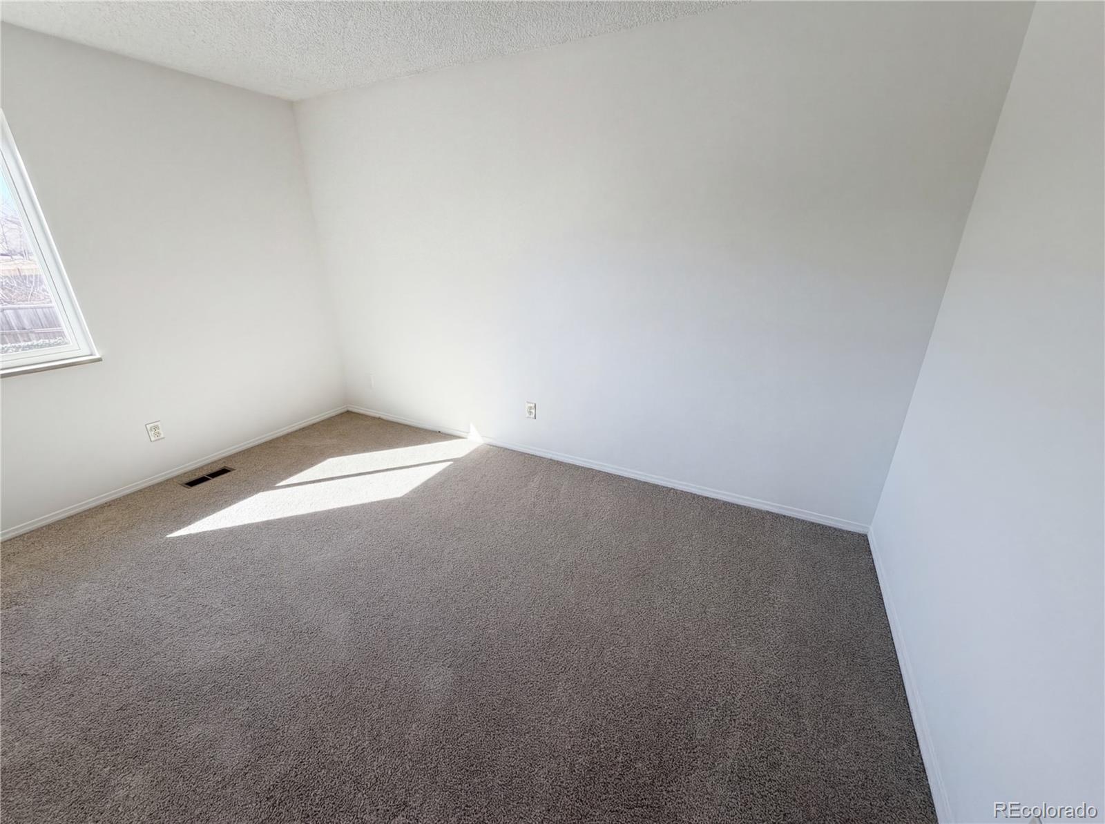 MLS Image #16 for 1587 s salem circle,aurora, Colorado