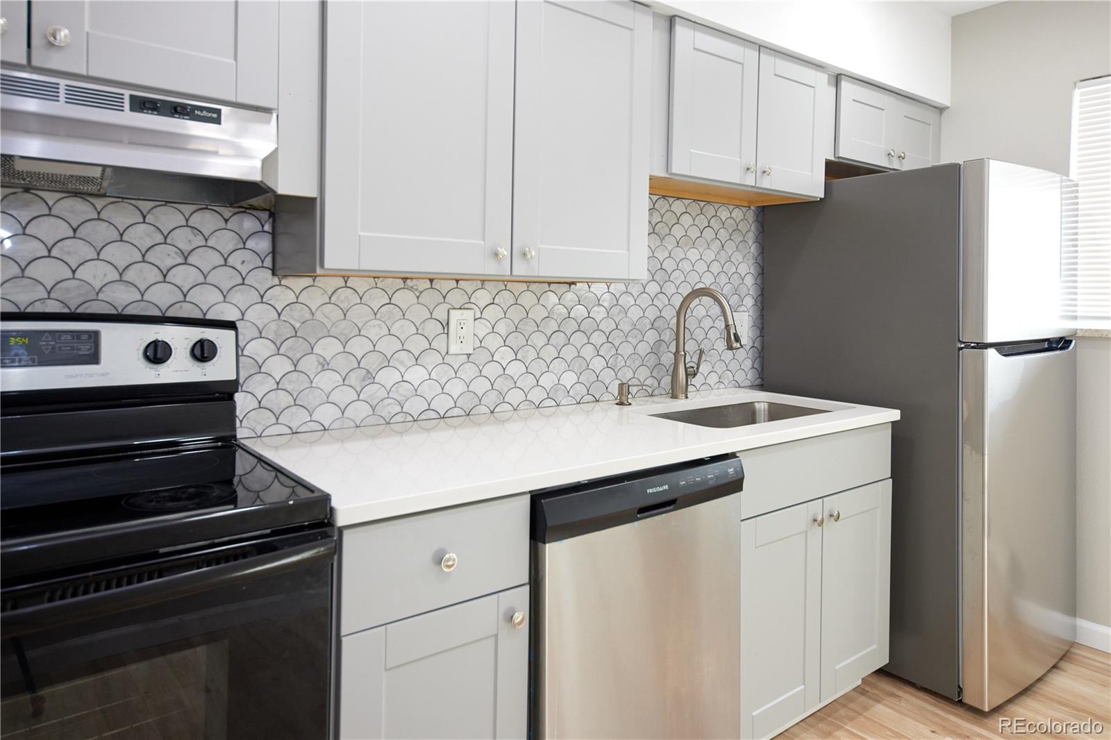 MLS Image #11 for 7050 w cedar avenue,lakewood, Colorado