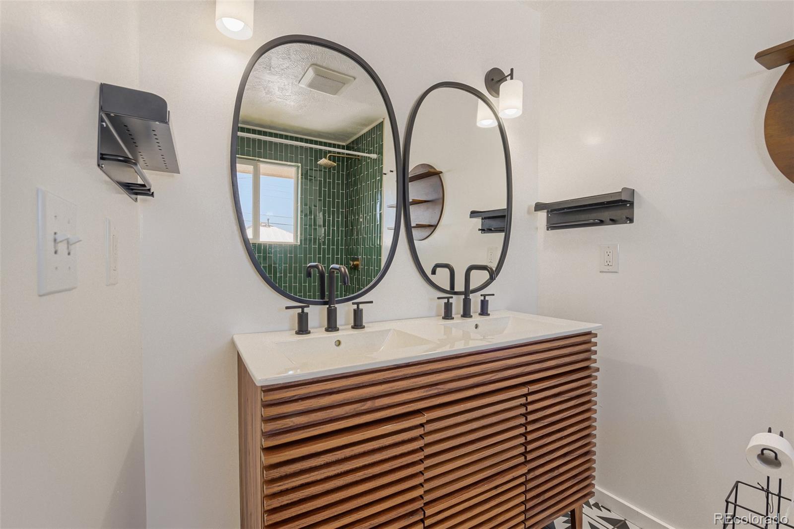 MLS Image #12 for 7660 s sheridan court,littleton, Colorado