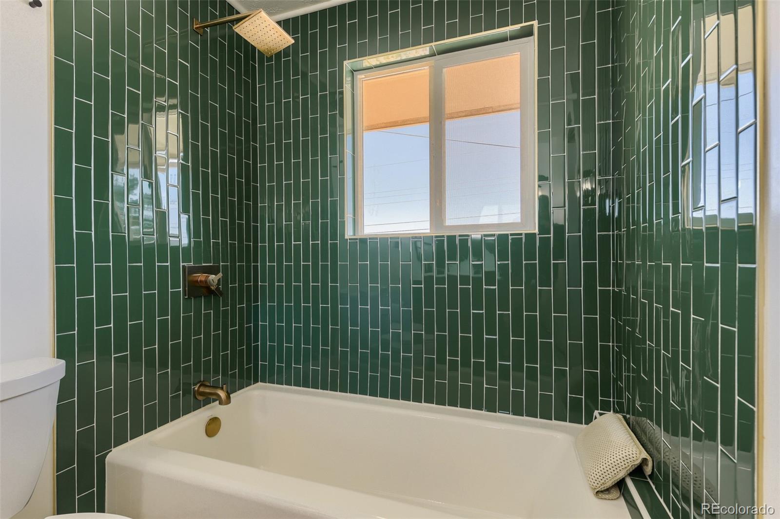 MLS Image #13 for 7660 s sheridan court,littleton, Colorado