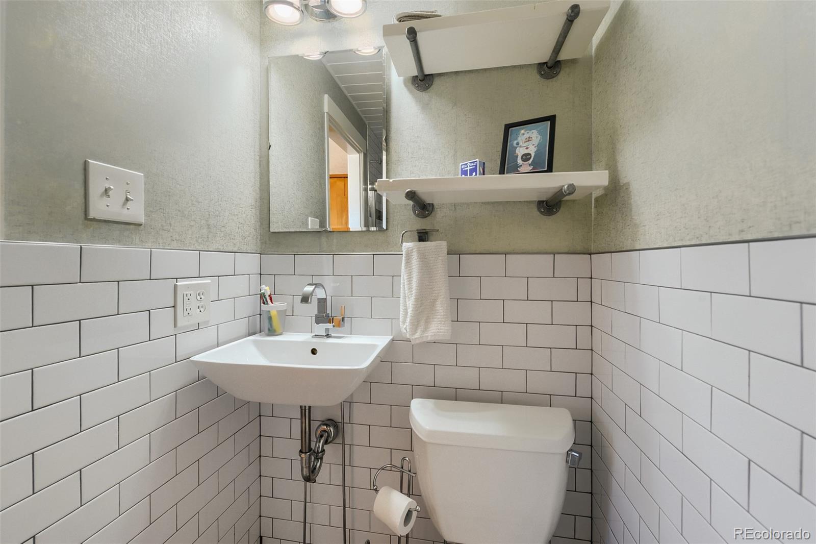 MLS Image #16 for 7660 s sheridan court,littleton, Colorado
