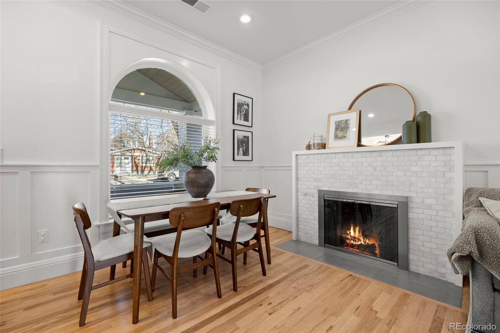 MLS Image #3 for 957 s clarkson street,denver, Colorado