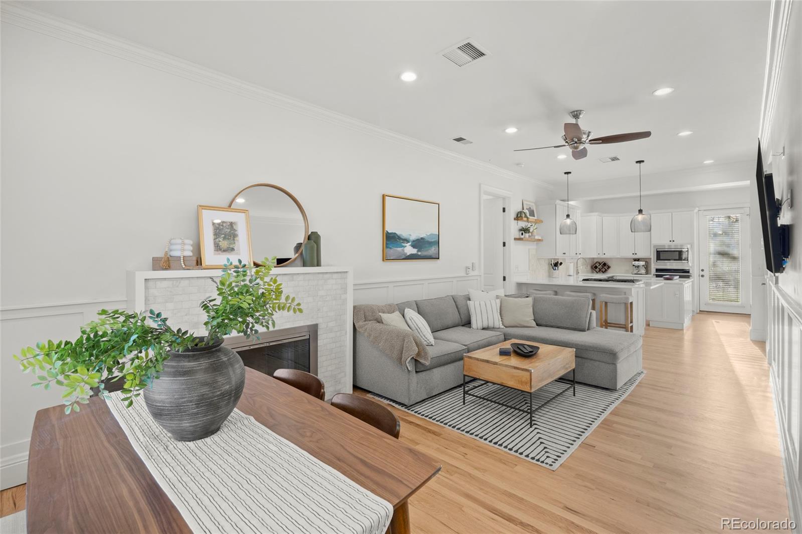 MLS Image #7 for 957 s clarkson street,denver, Colorado