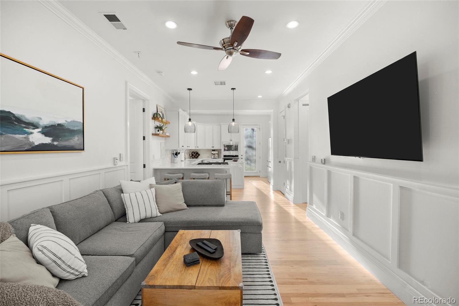 MLS Image #8 for 957 s clarkson street,denver, Colorado