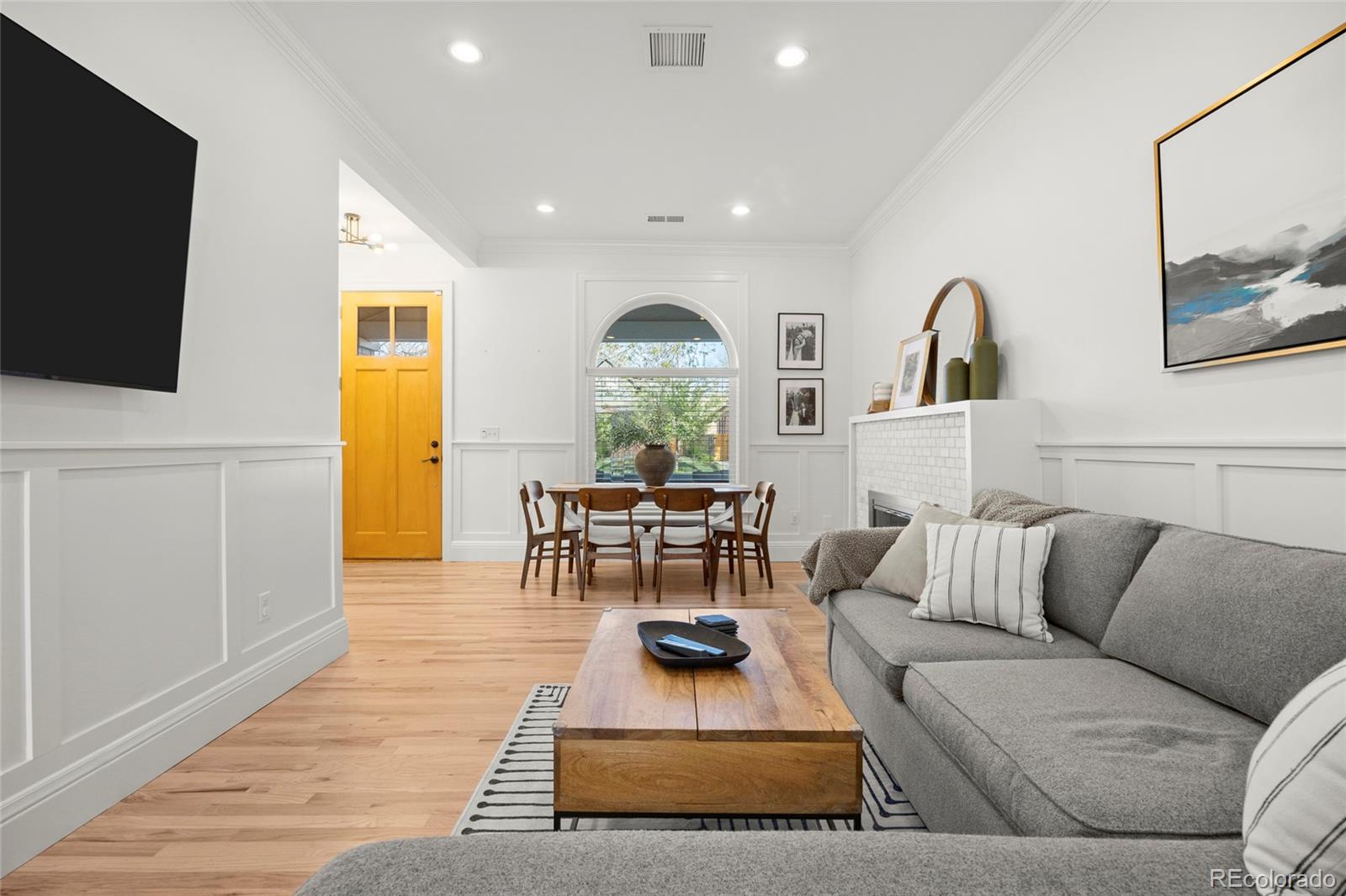 MLS Image #9 for 957 s clarkson street,denver, Colorado
