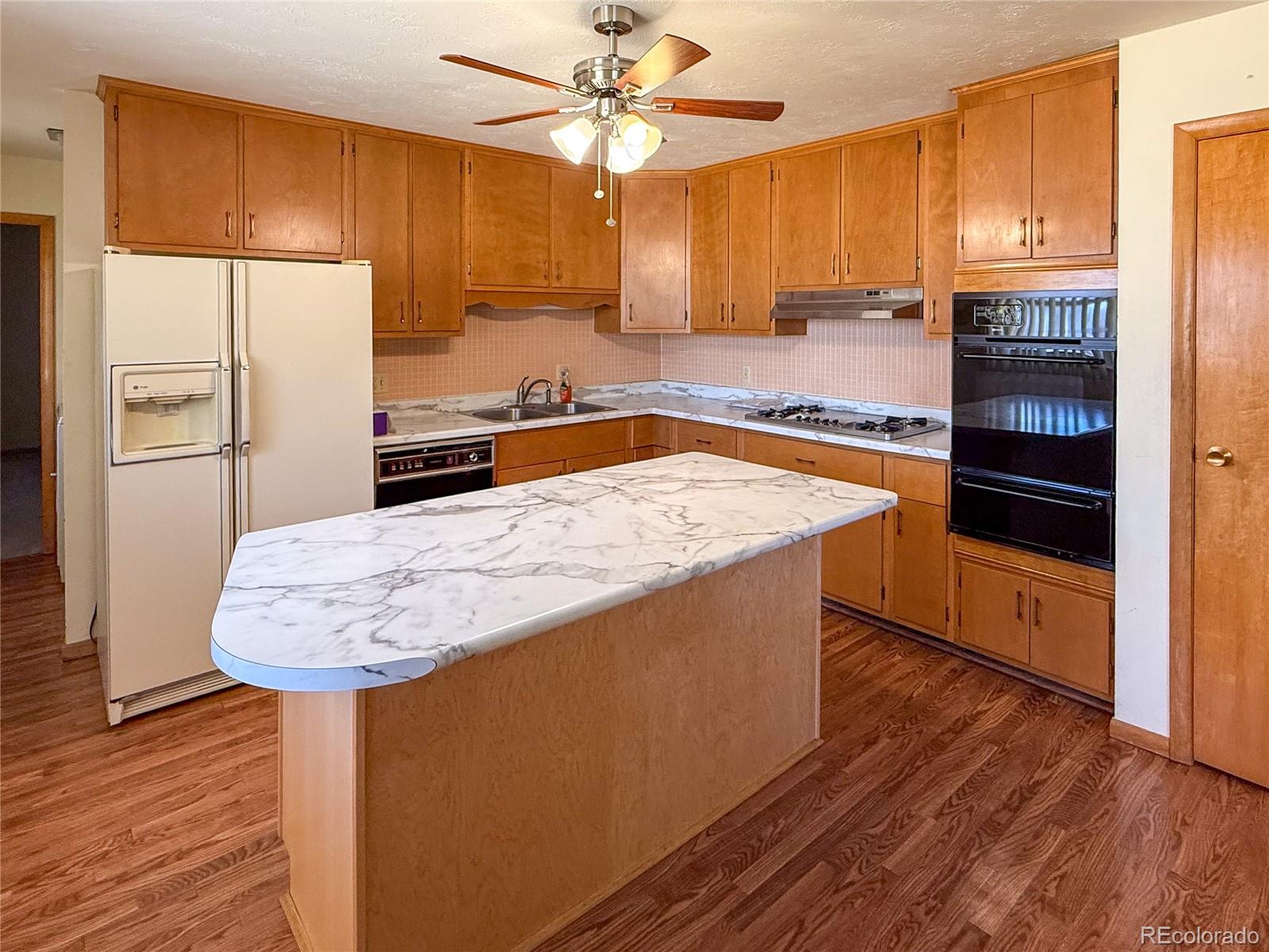 MLS Image #3 for 862 n 14th street,burlington, Colorado