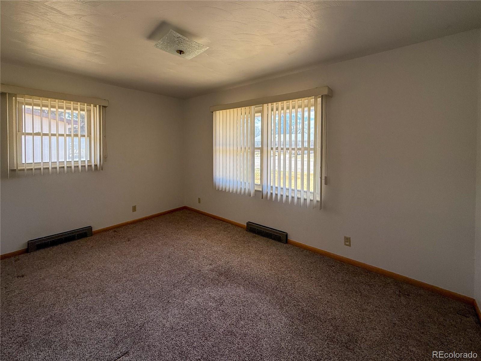 MLS Image #7 for 862 n 14th street,burlington, Colorado