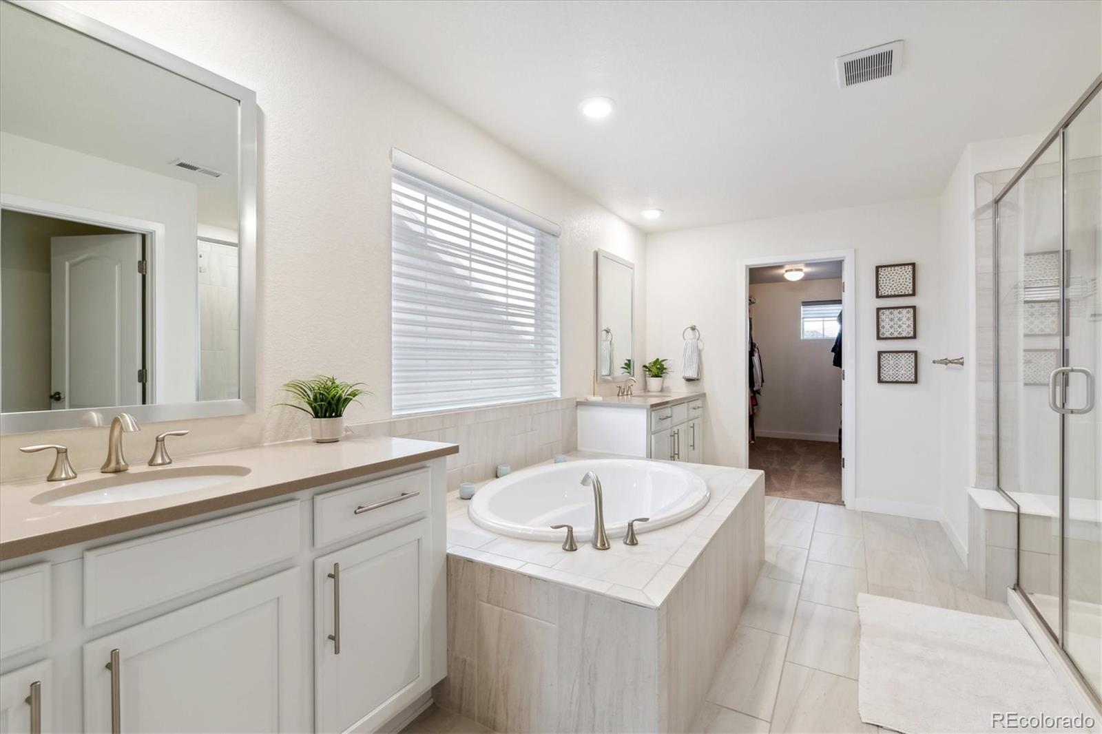 MLS Image #22 for 8107  arapahoe peak street,littleton, Colorado