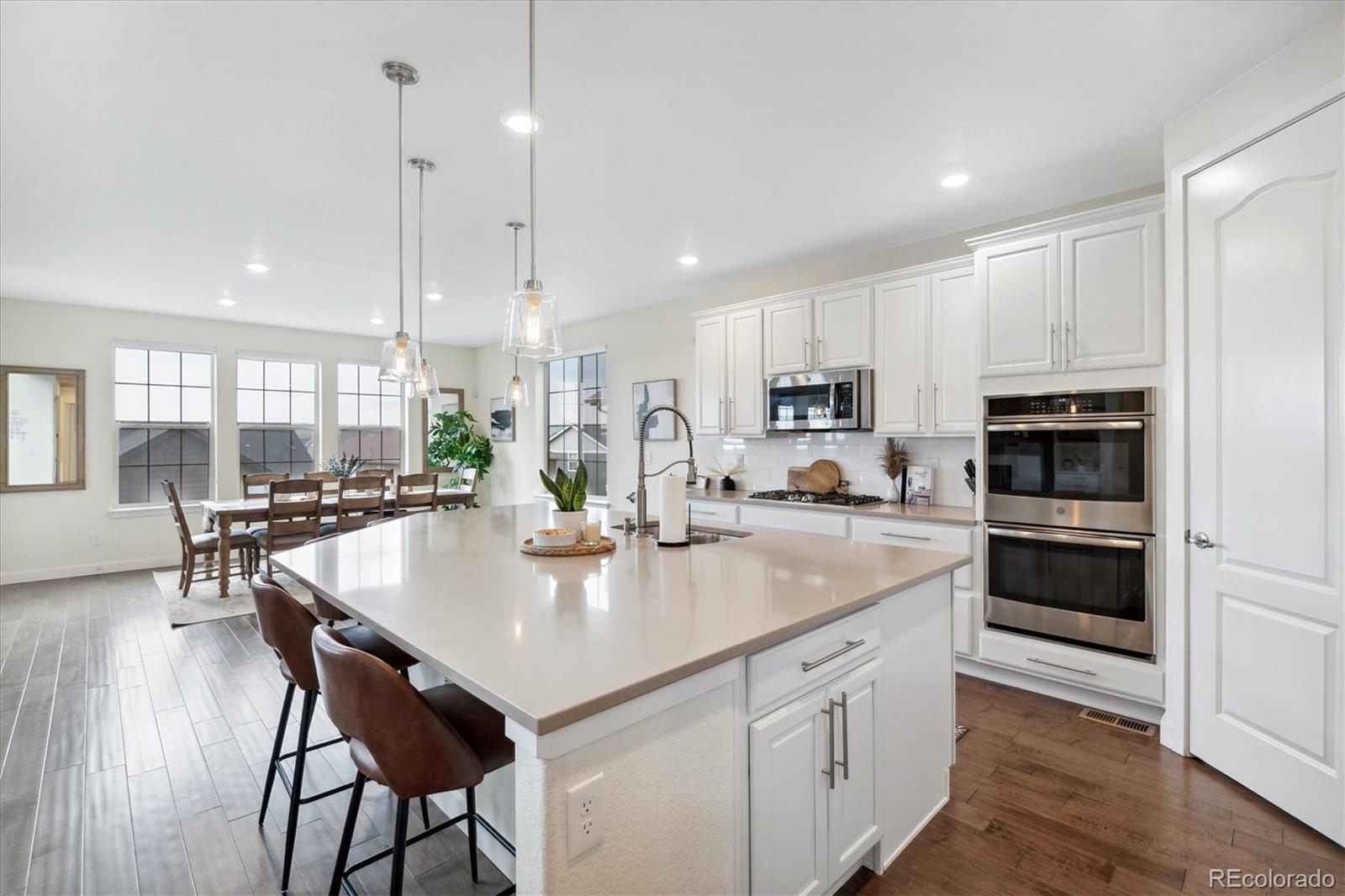 MLS Image #8 for 8107  arapahoe peak street,littleton, Colorado