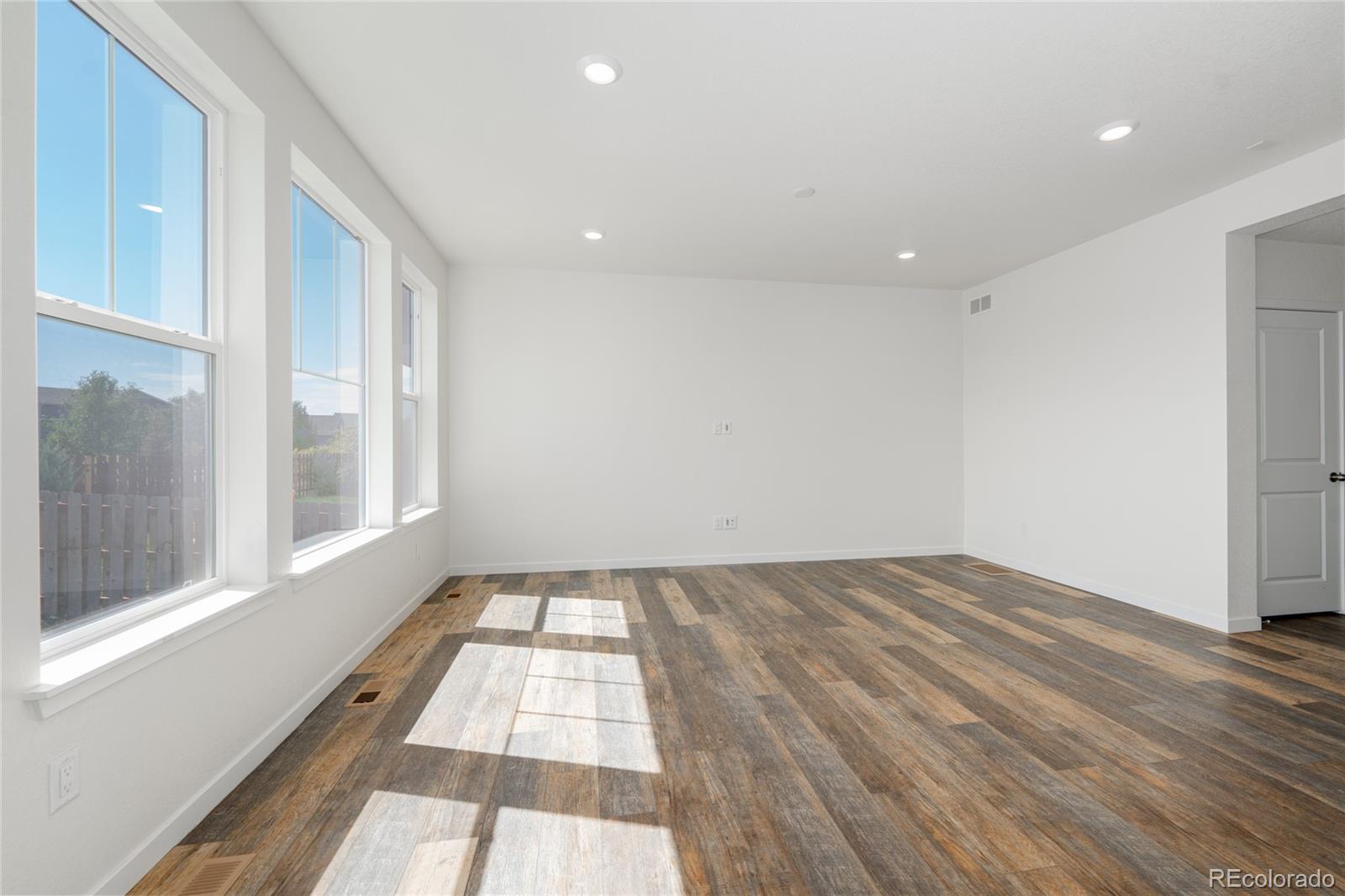 MLS Image #6 for 10962  vaughn street,commerce city, Colorado