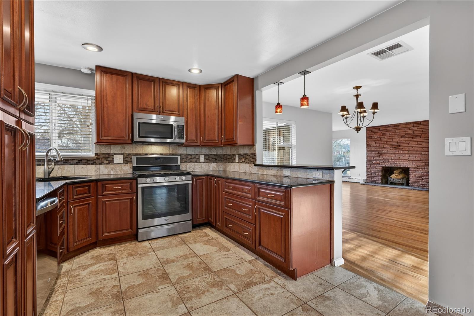 MLS Image #9 for 2105 s adams street,denver, Colorado
