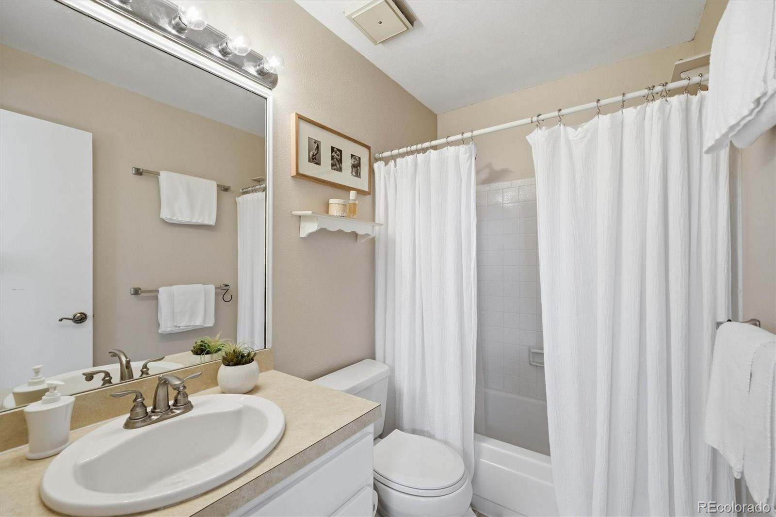 MLS Image #28 for 3866 e long avenue,centennial, Colorado