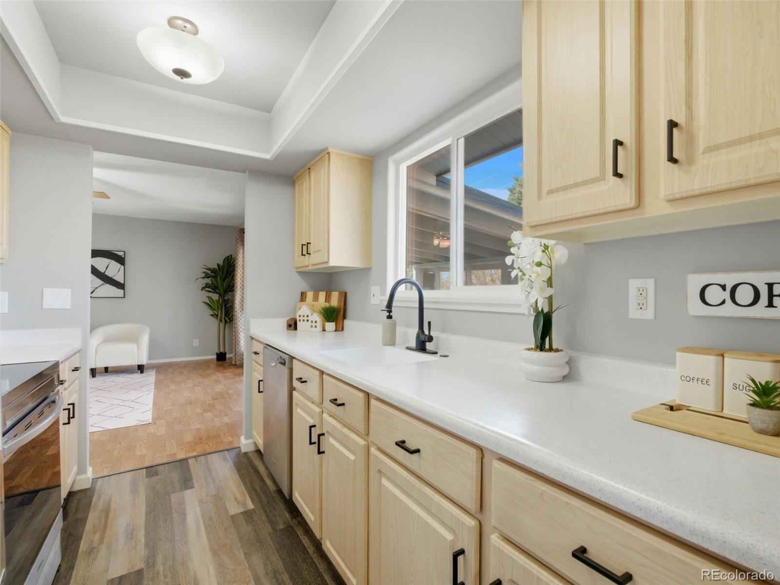MLS Image #9 for 567 s flower street,lakewood, Colorado