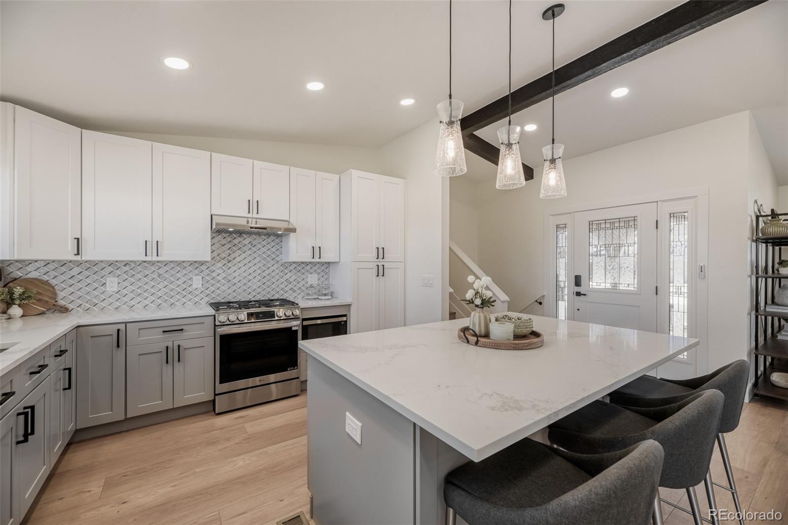 MLS Image #5 for 840 s kline way,lakewood, Colorado