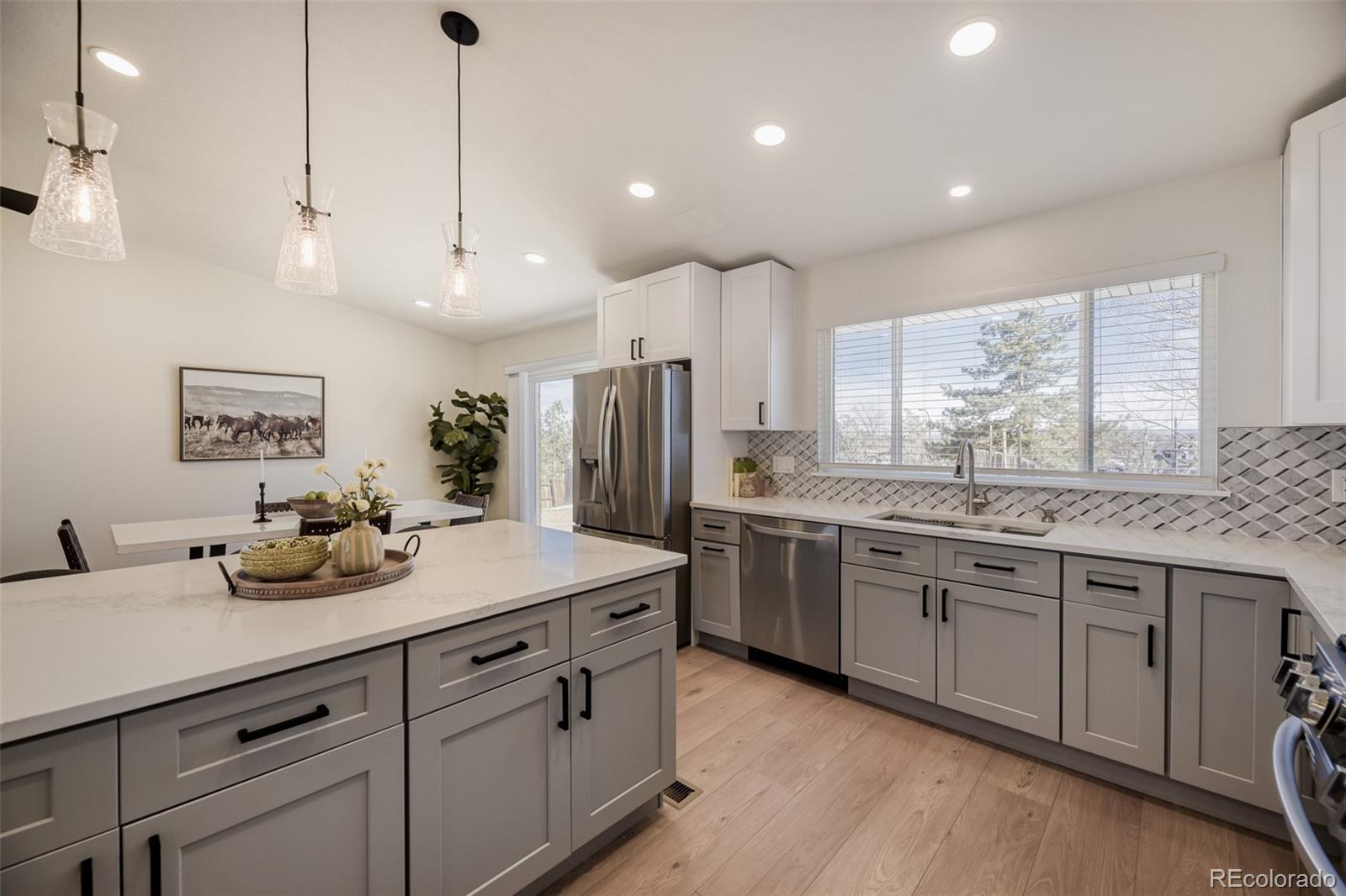 MLS Image #7 for 840 s kline way,lakewood, Colorado