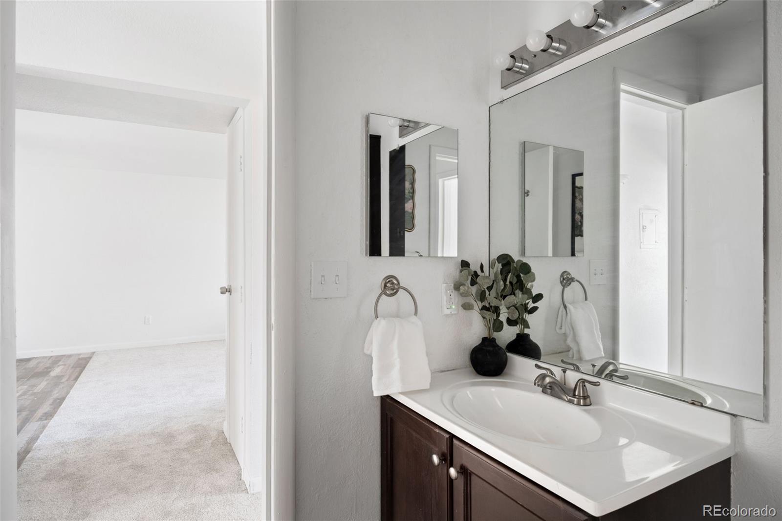 MLS Image #10 for 3550 s harlan street 275,denver, Colorado