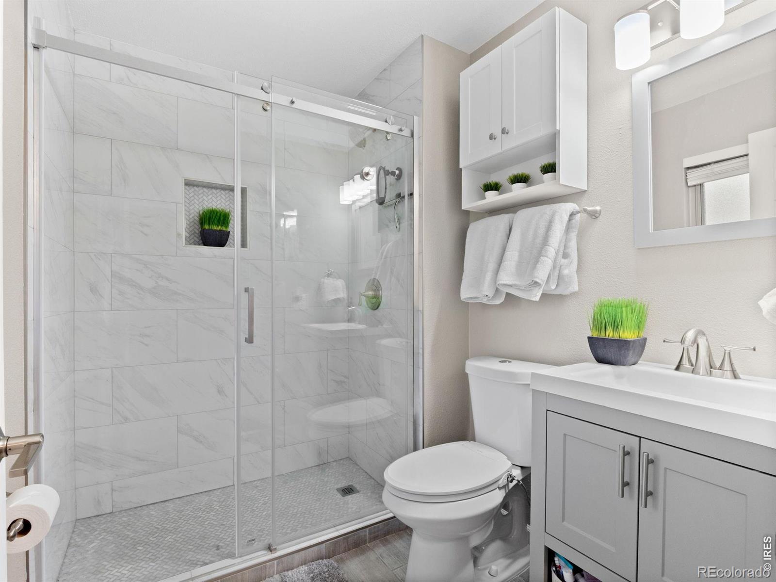 MLS Image #9 for 12557 w arizona place,lakewood, Colorado