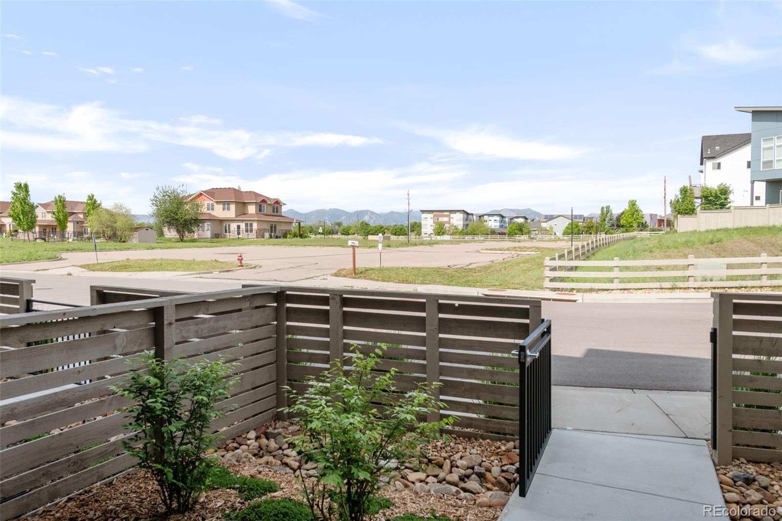 MLS Image #3 for 928  cimarron drive,lafayette, Colorado