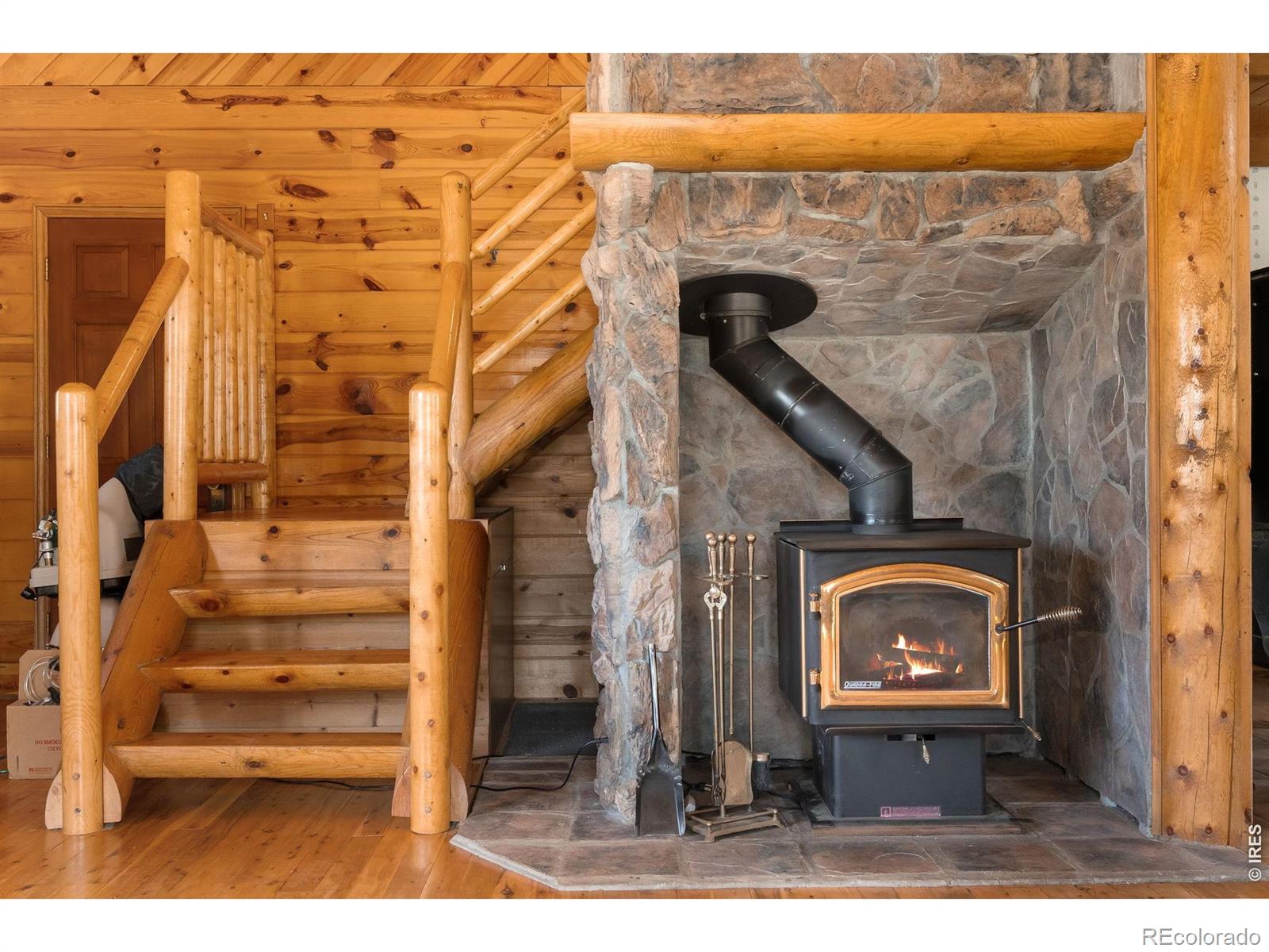 MLS Image #6 for 815 w county road 82e ,livermore, Colorado