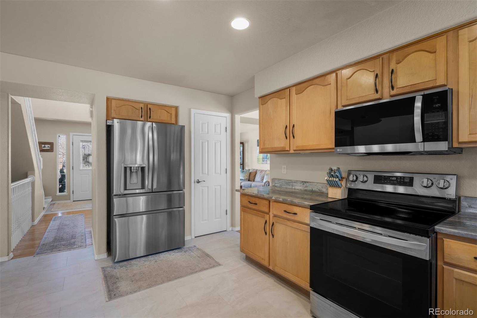 MLS Image #14 for 5521  calamity jane lane,colorado springs, Colorado