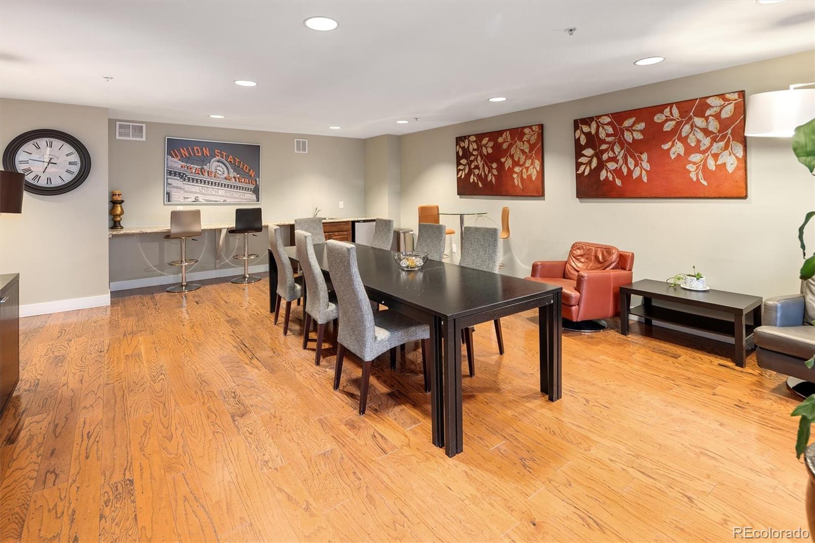 MLS Image #32 for 1975 n grant street 229,denver, Colorado