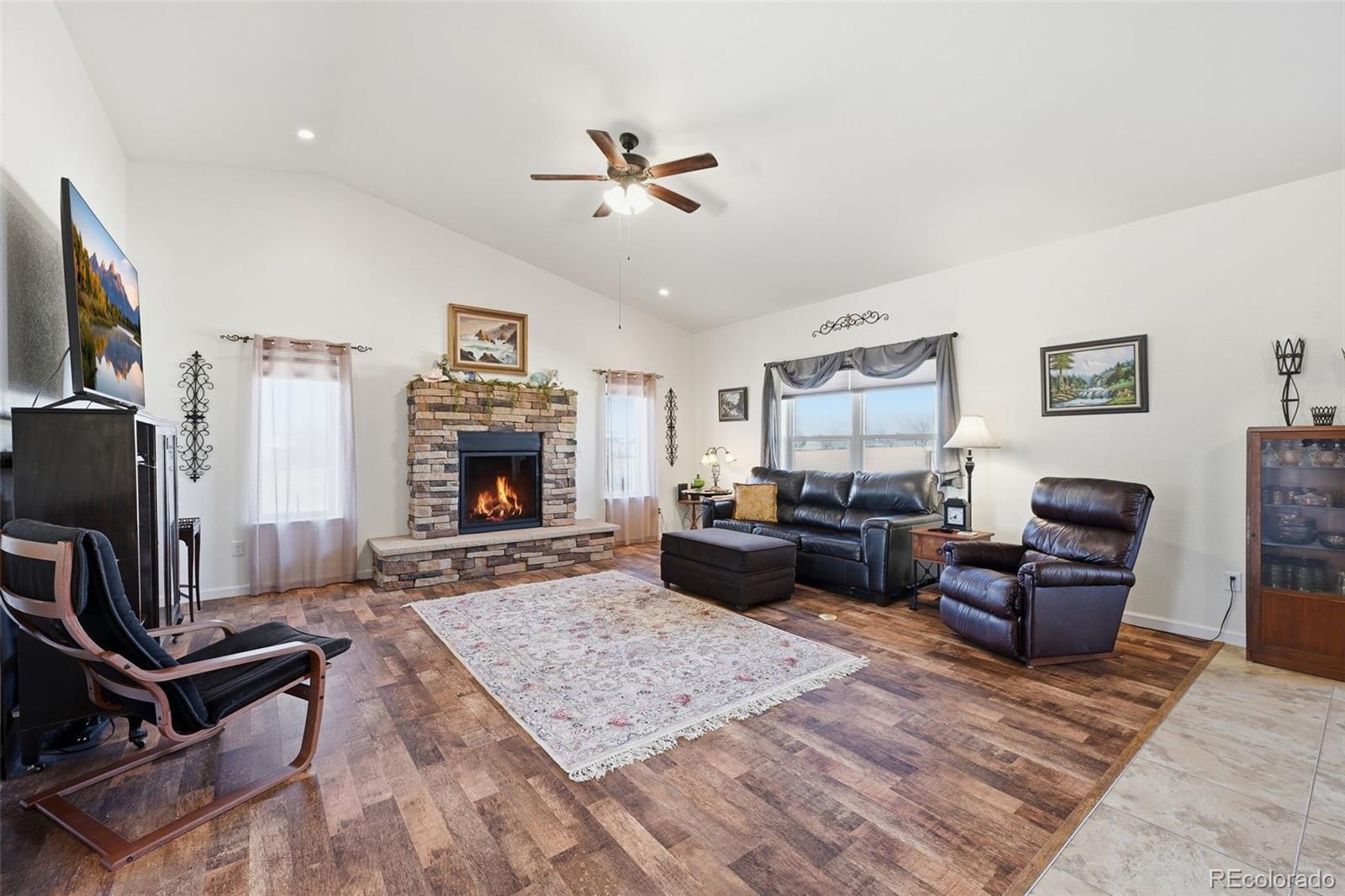 MLS Image #10 for 875  7th street,penrose, Colorado