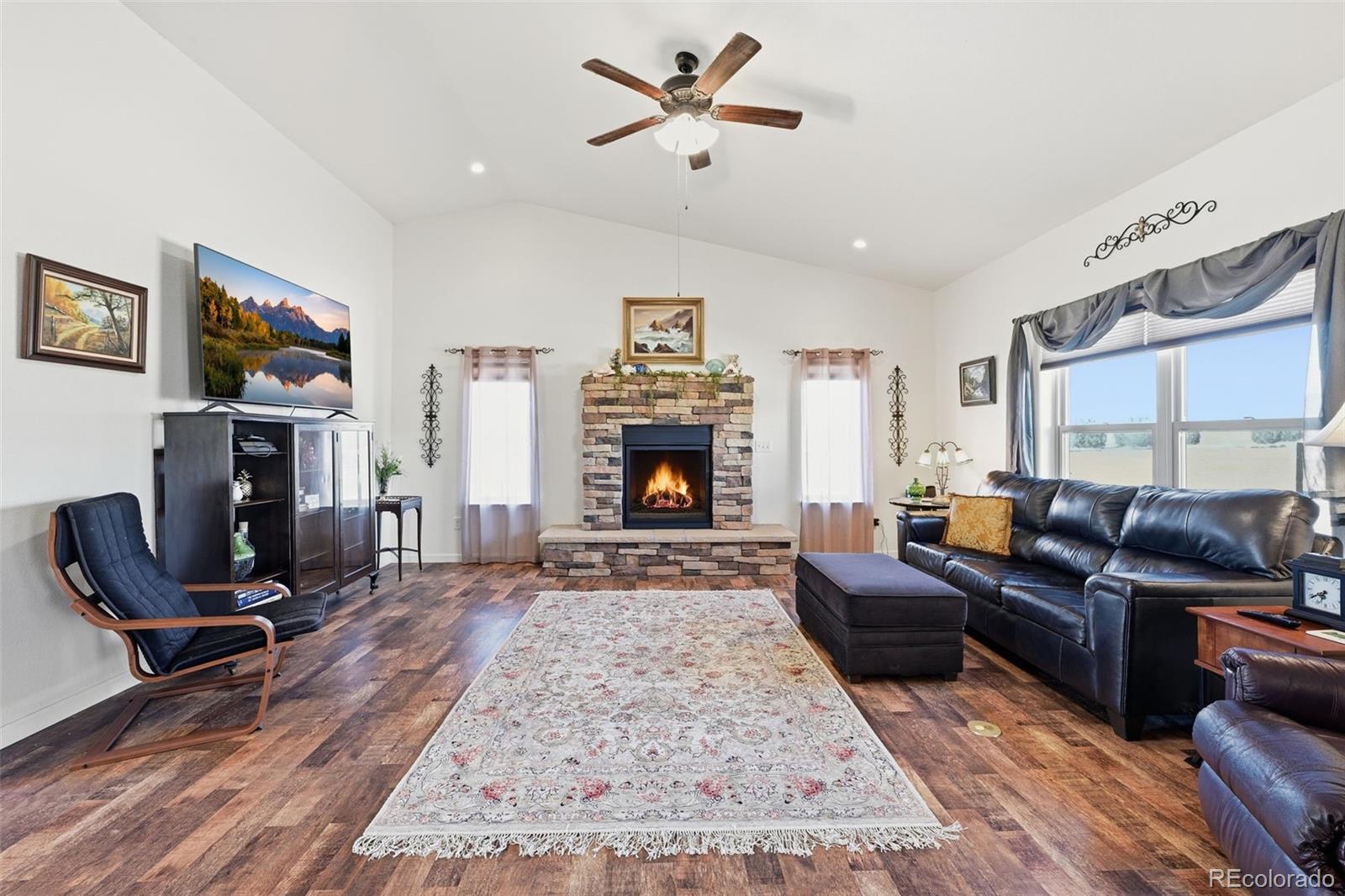 MLS Image #11 for 875  7th street,penrose, Colorado