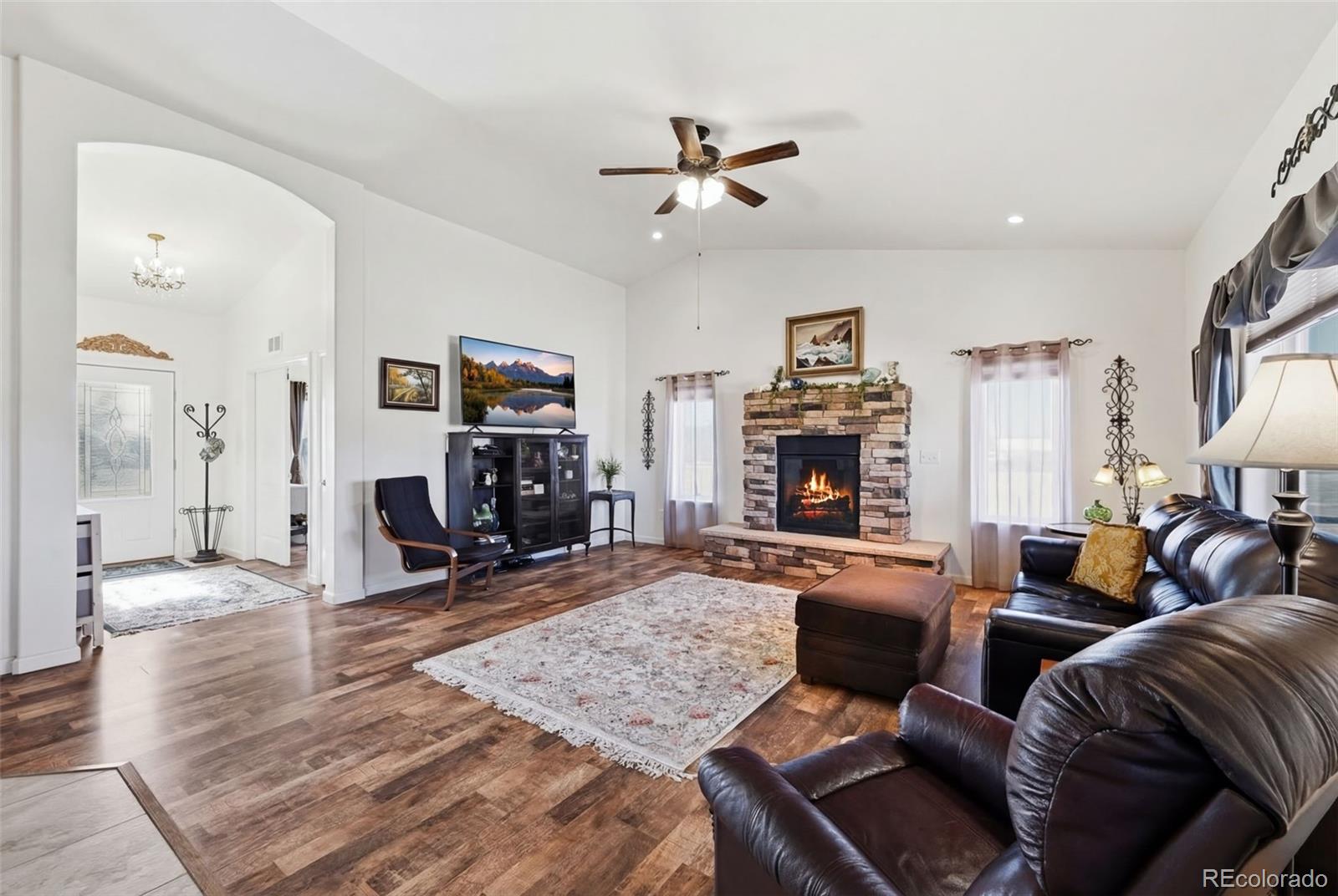 MLS Image #12 for 875  7th street,penrose, Colorado