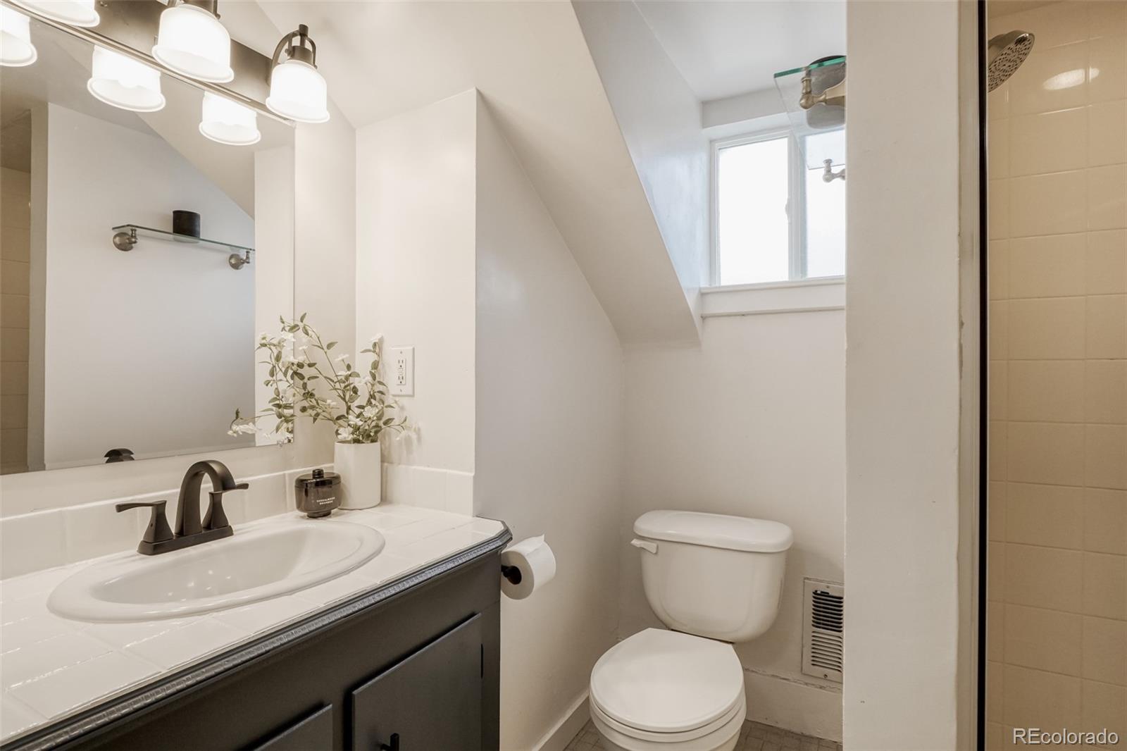 MLS Image #18 for 2136 s franklin street,denver, Colorado