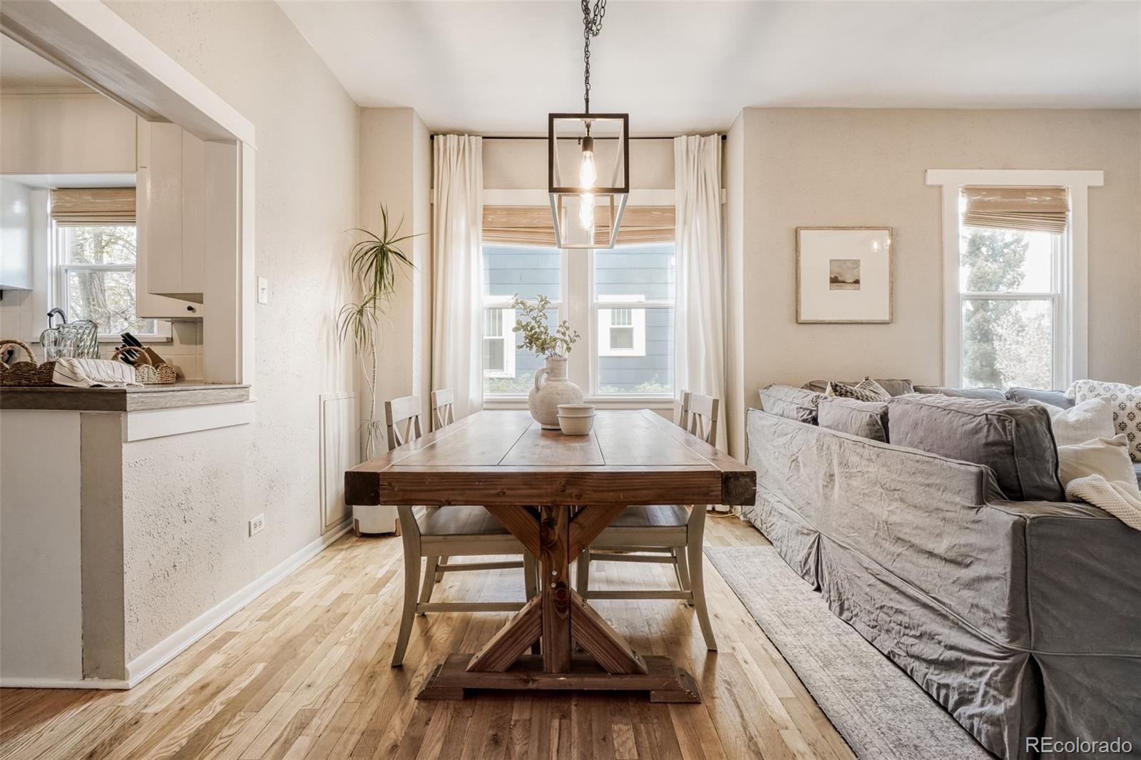 MLS Image #5 for 2136 s franklin street,denver, Colorado