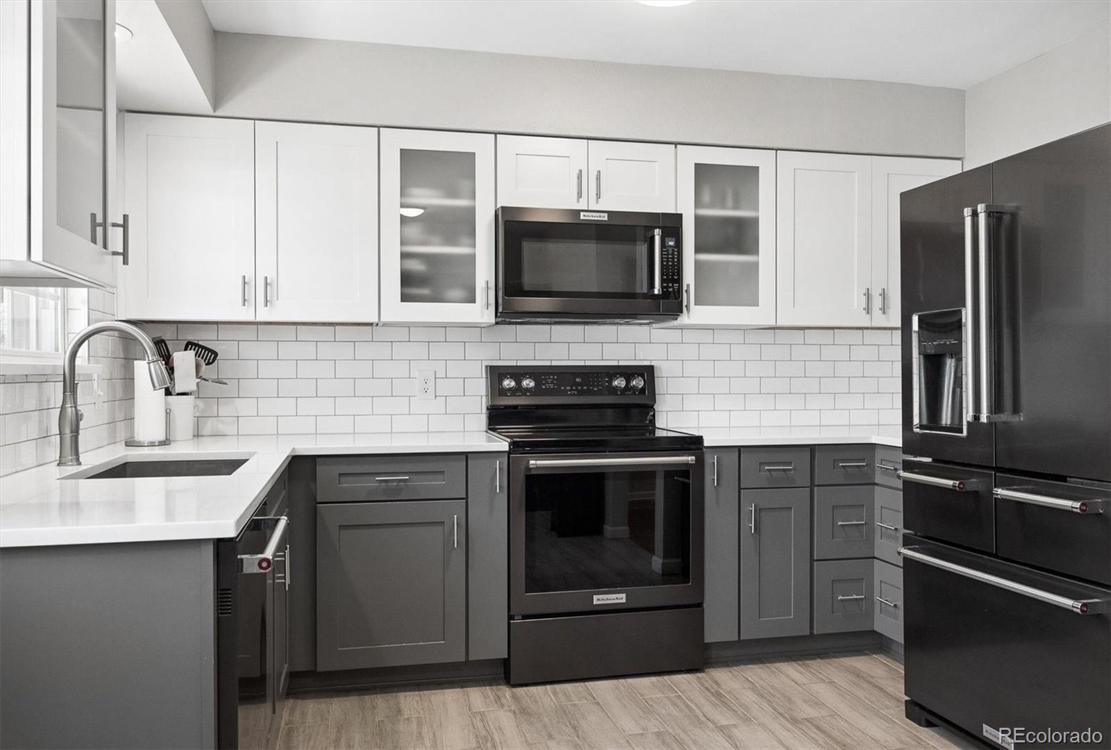 MLS Image #6 for 8071 s cedar street,littleton, Colorado