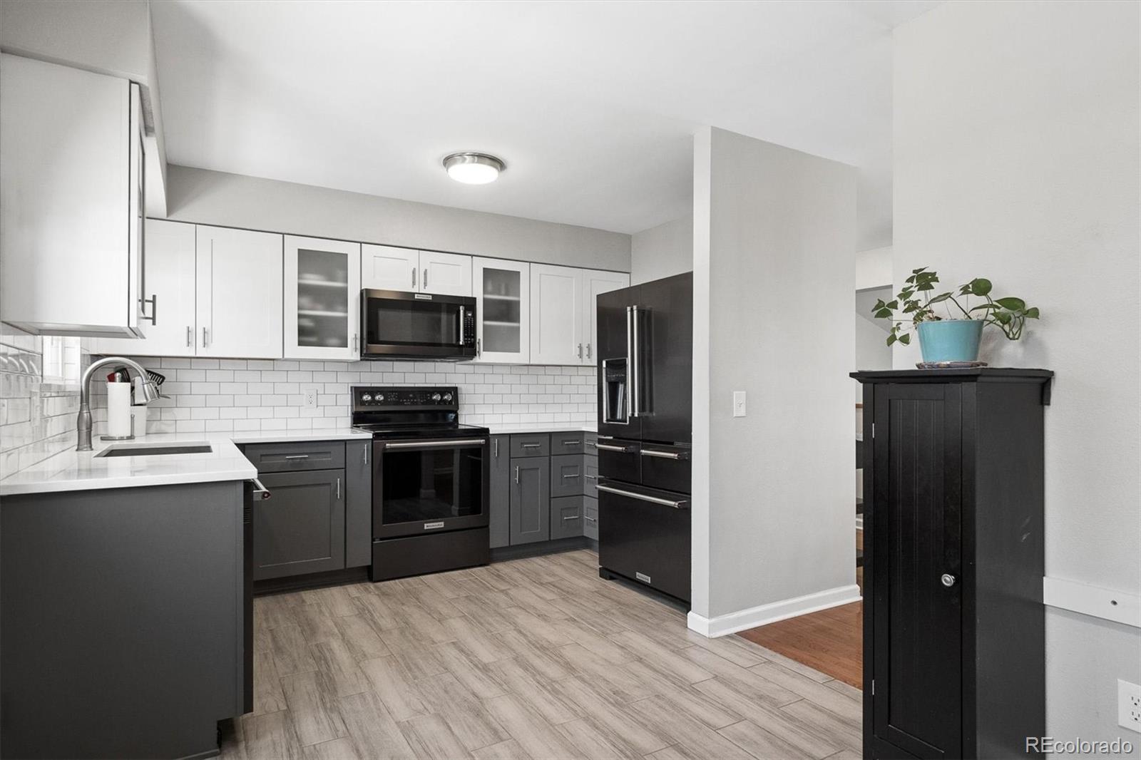 MLS Image #8 for 8071 s cedar street,littleton, Colorado