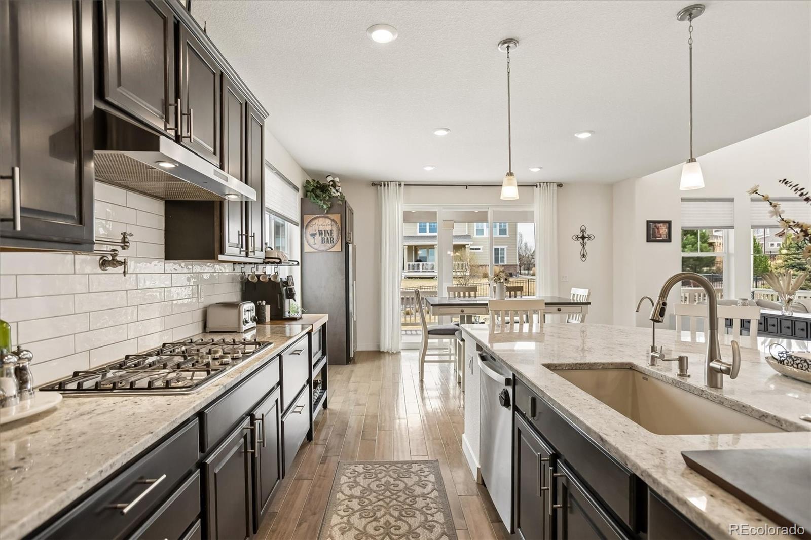 MLS Image #11 for 27790 e links place,aurora, Colorado