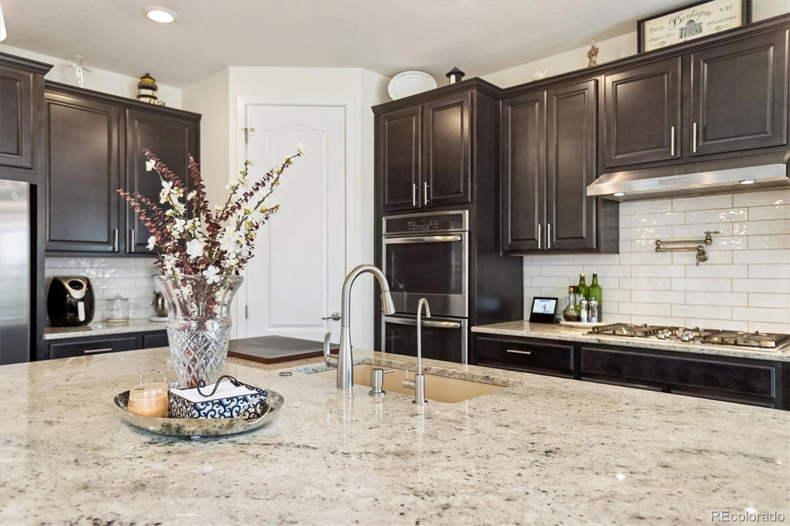 MLS Image #15 for 27790 e links place,aurora, Colorado