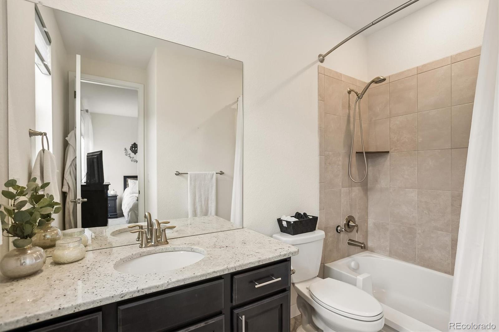 MLS Image #17 for 27790 e links place,aurora, Colorado
