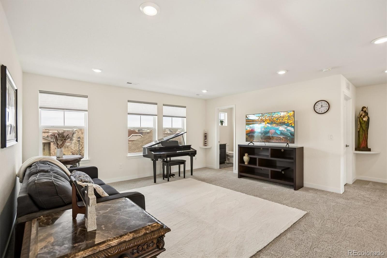 MLS Image #20 for 27790 e links place,aurora, Colorado