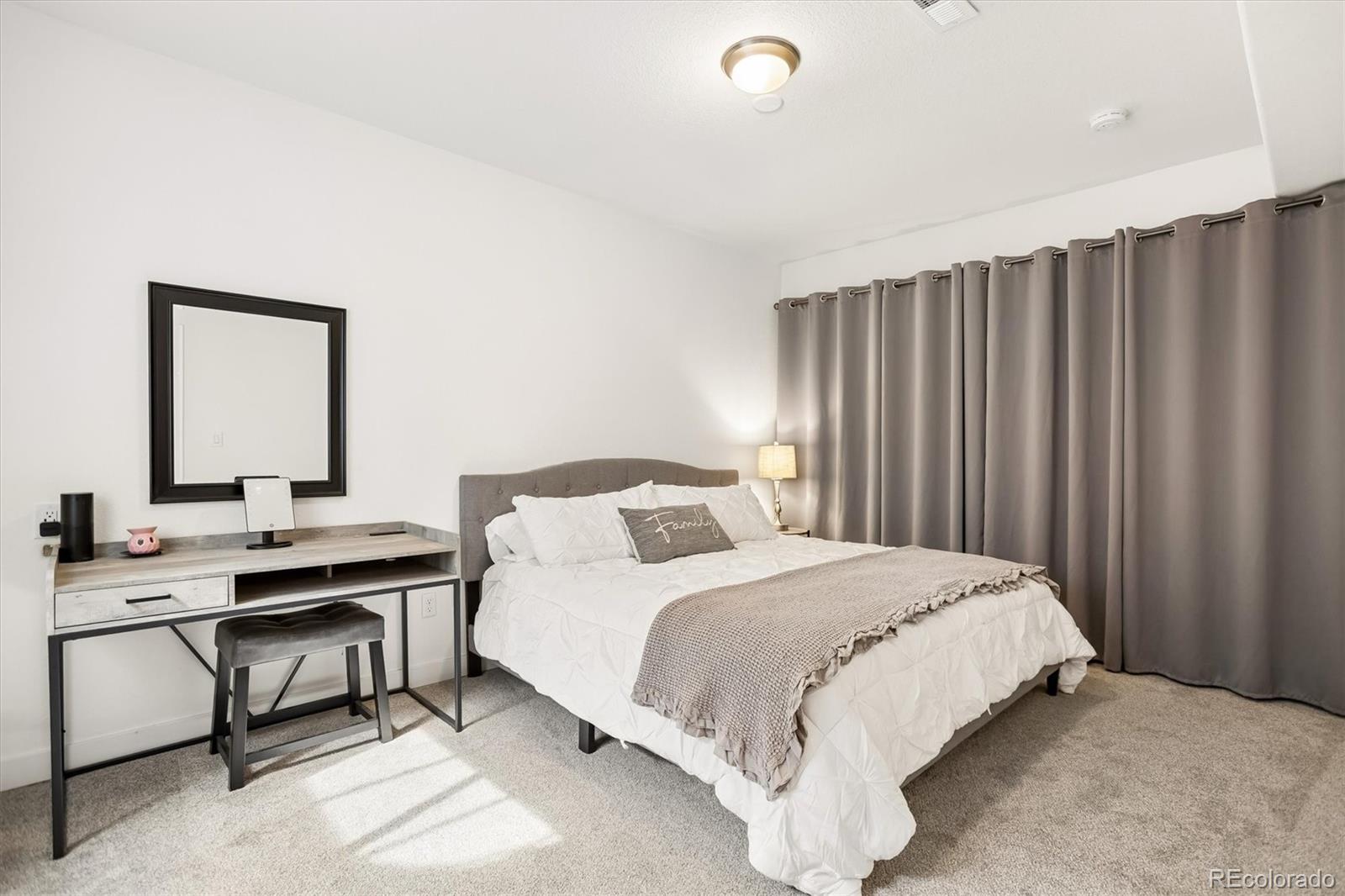 MLS Image #37 for 27790 e links place,aurora, Colorado
