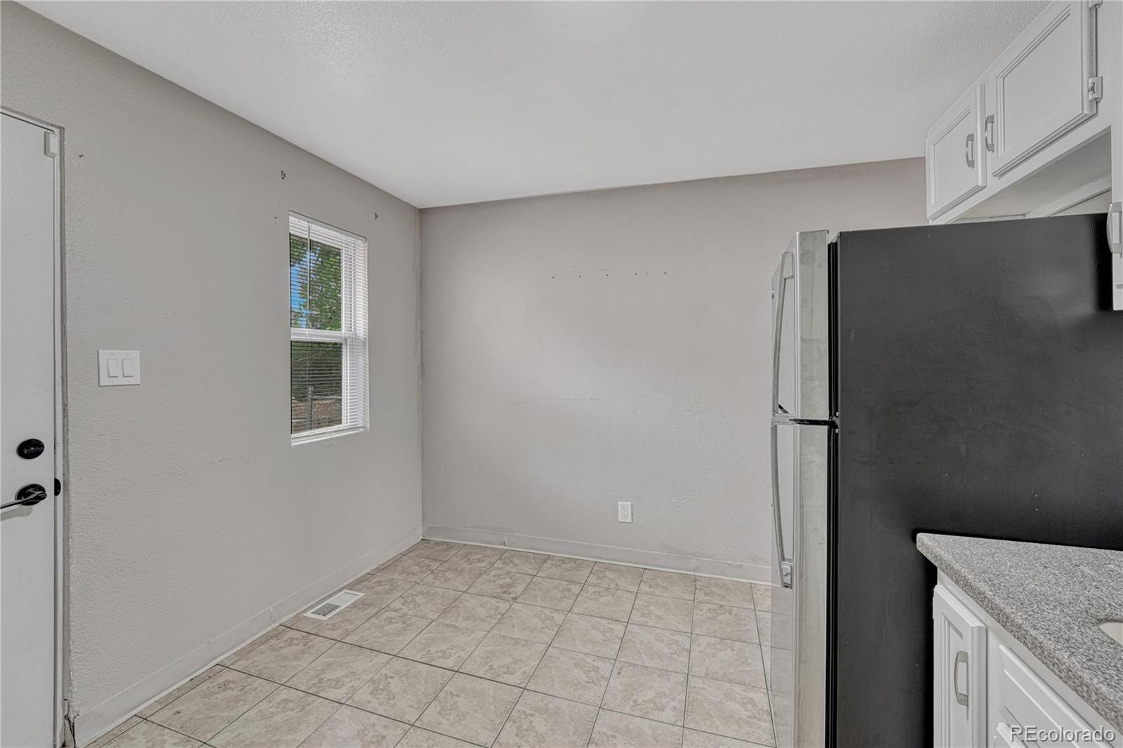 MLS Image #6 for 1158 s navajo street,denver, Colorado