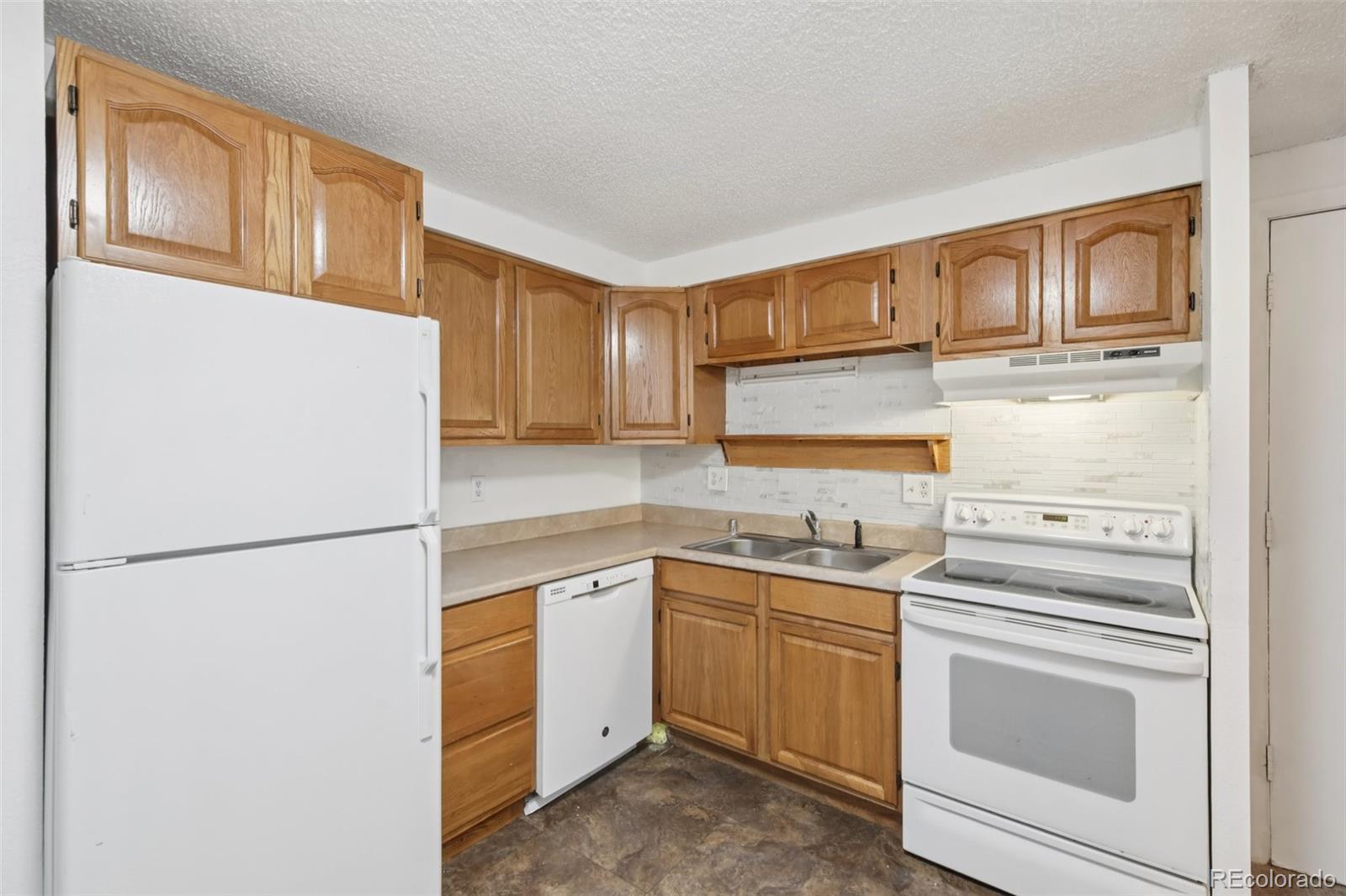 MLS Image #5 for 8822 e florida avenue g10,denver, Colorado