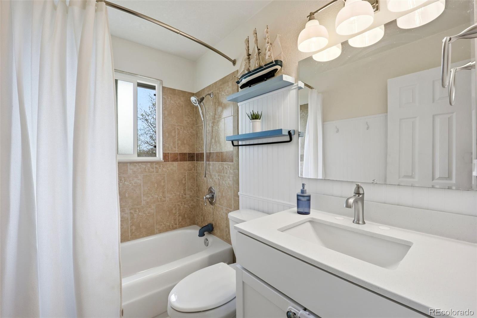 MLS Image #15 for 9154  cody court,broomfield, Colorado