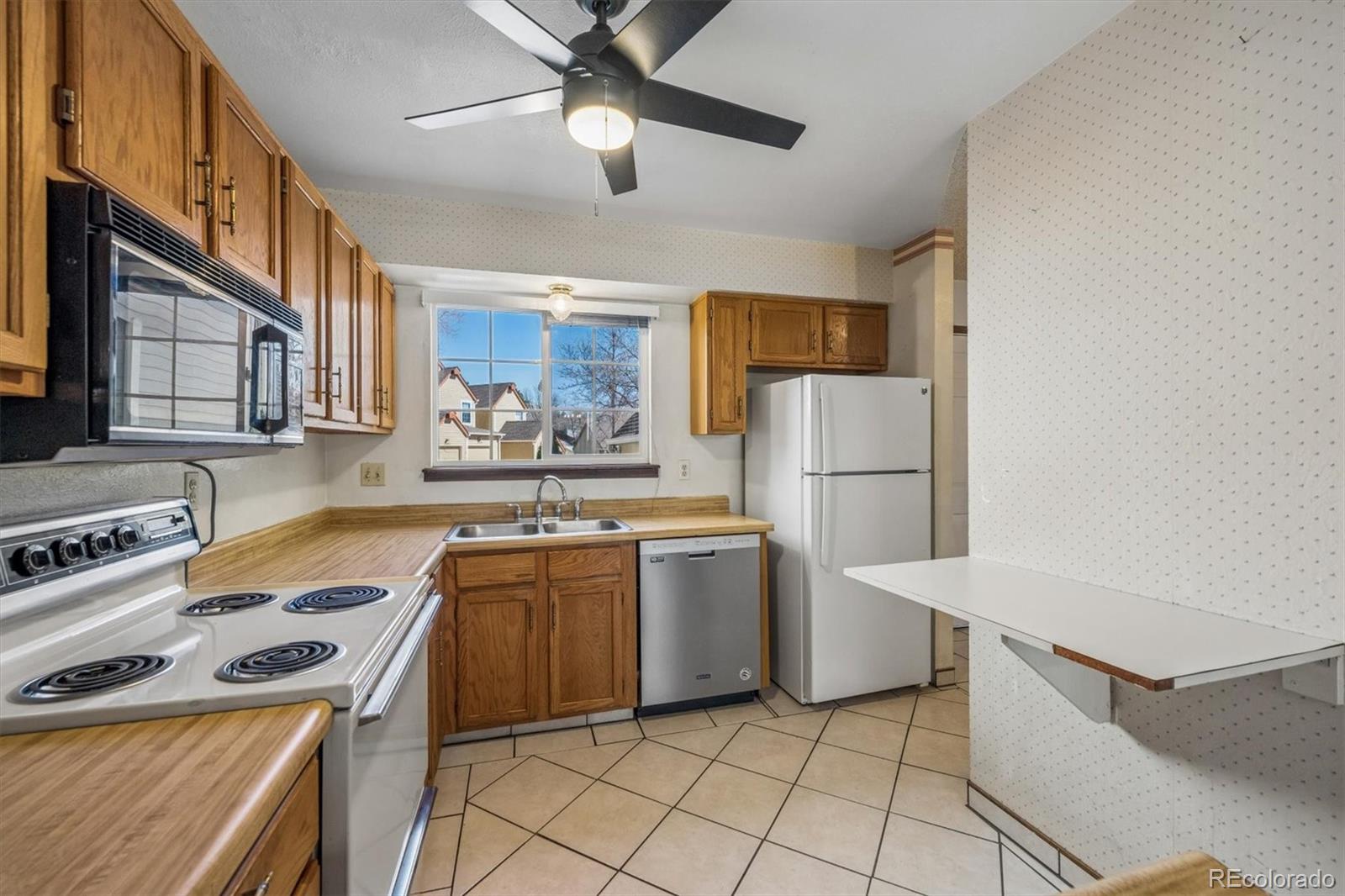 MLS Image #4 for 10359 w fair avenue c,littleton, Colorado