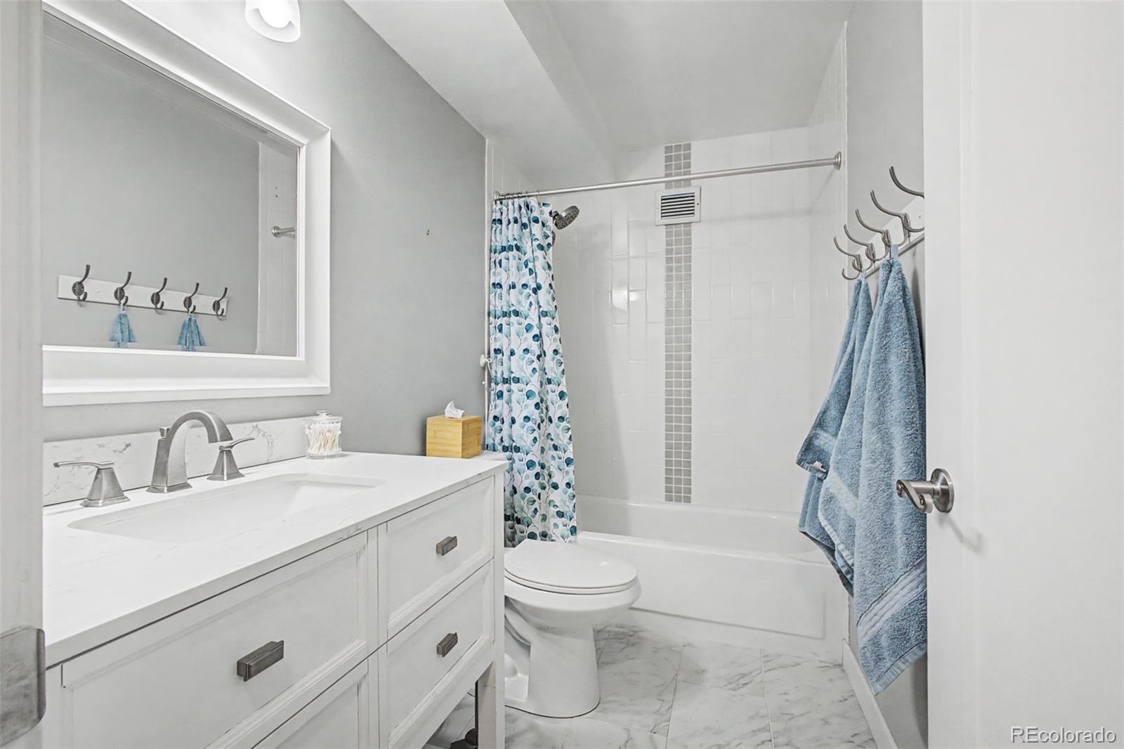 MLS Image #21 for 13626 e bates avenue,aurora, Colorado