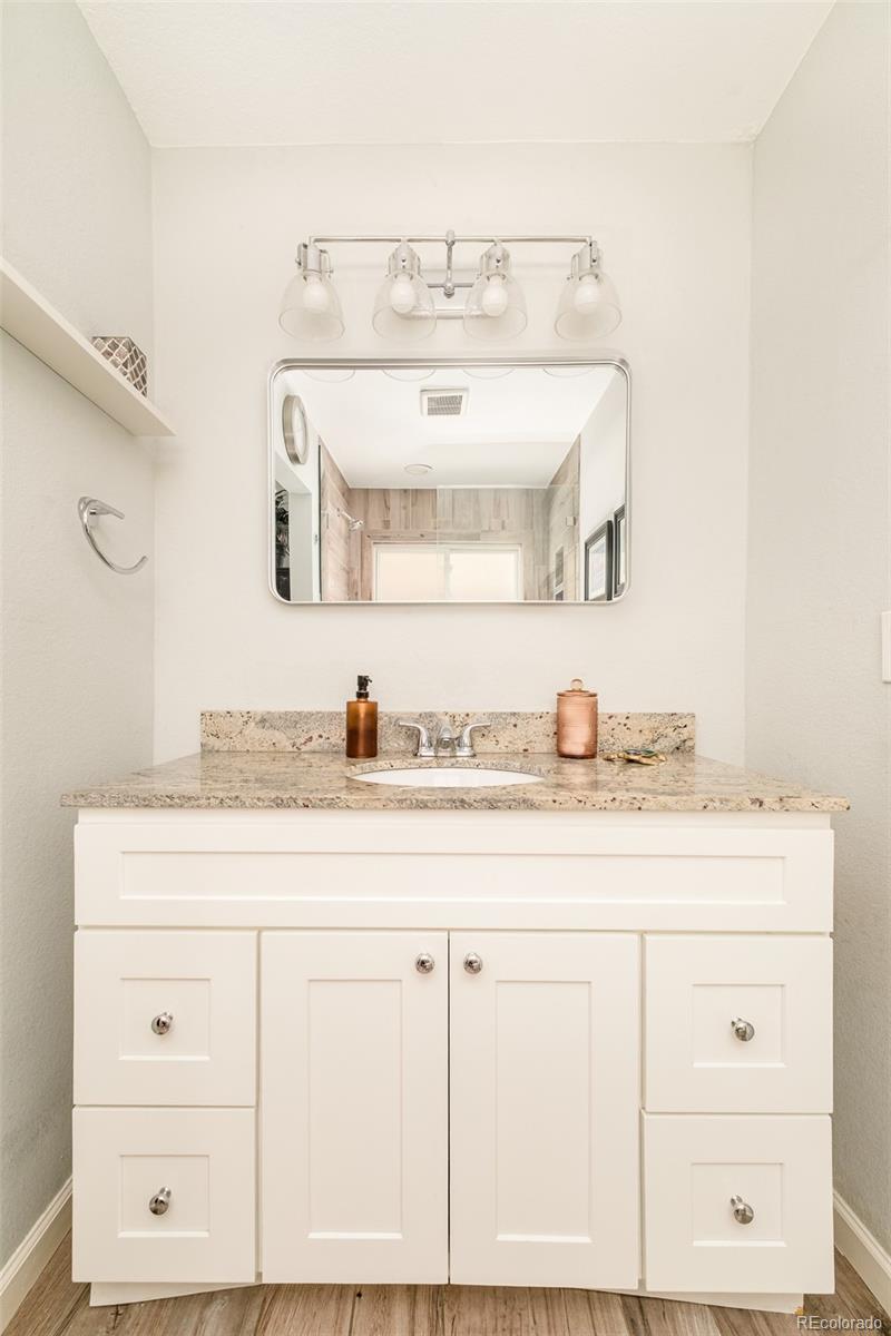 MLS Image #17 for 5634 e minnesota drive,denver, Colorado