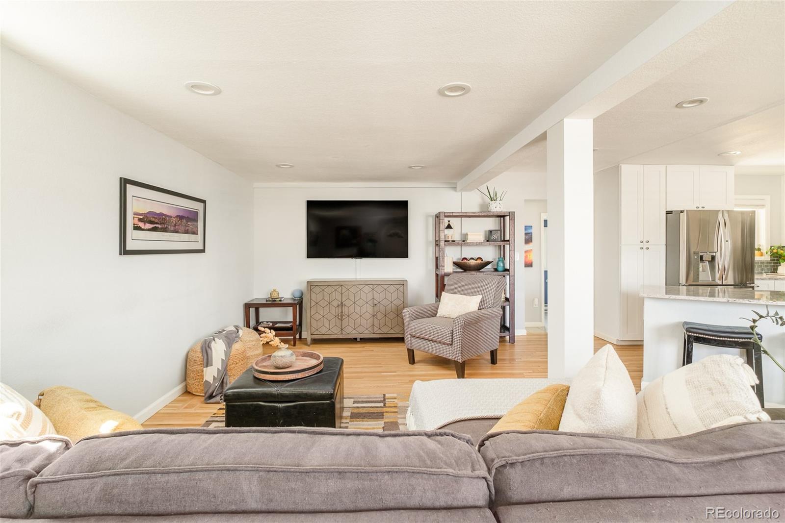 MLS Image #5 for 5634 e minnesota drive,denver, Colorado