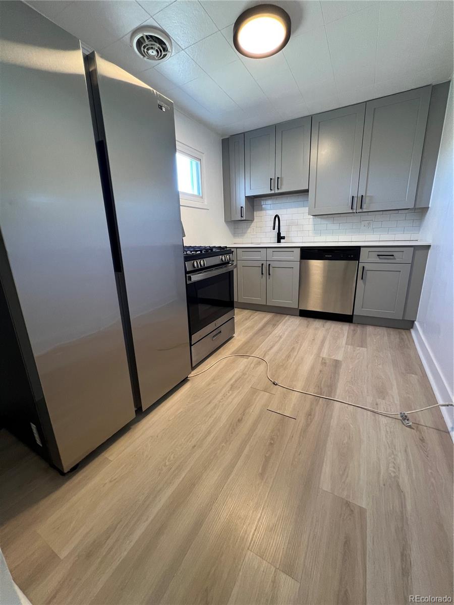 MLS Image #4 for 671 s stuart street,denver, Colorado